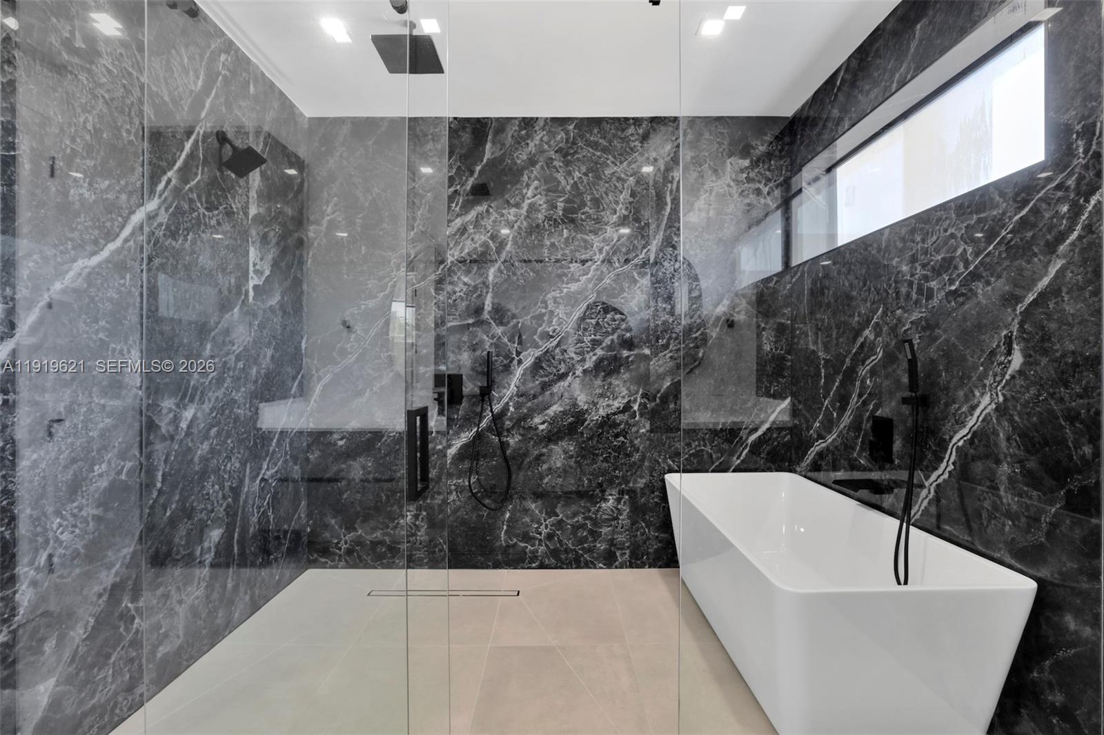 2324 SW 26th St Miami, FL 33133