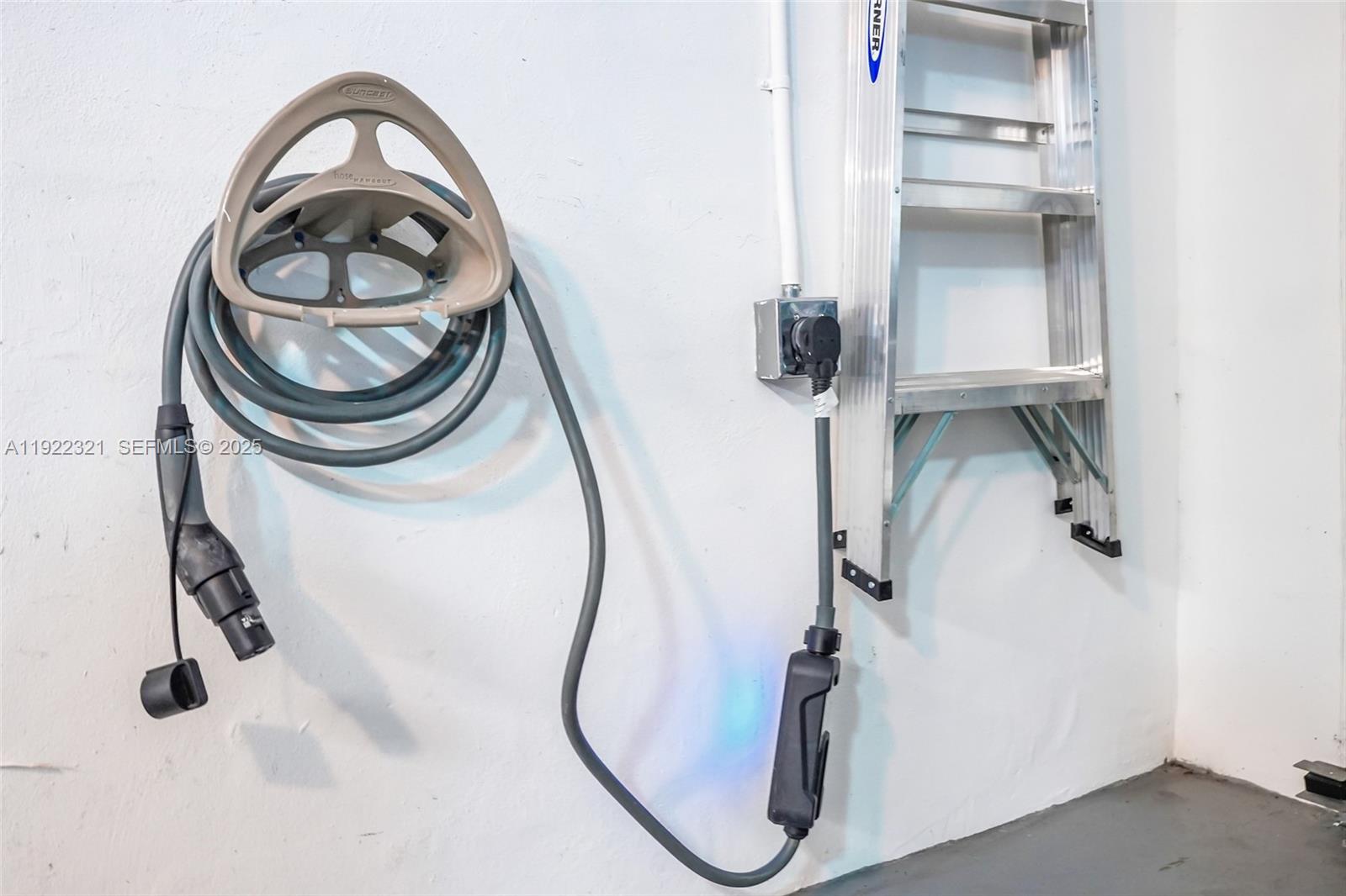 1409 Bird Rd Coral Gables, FL 33146