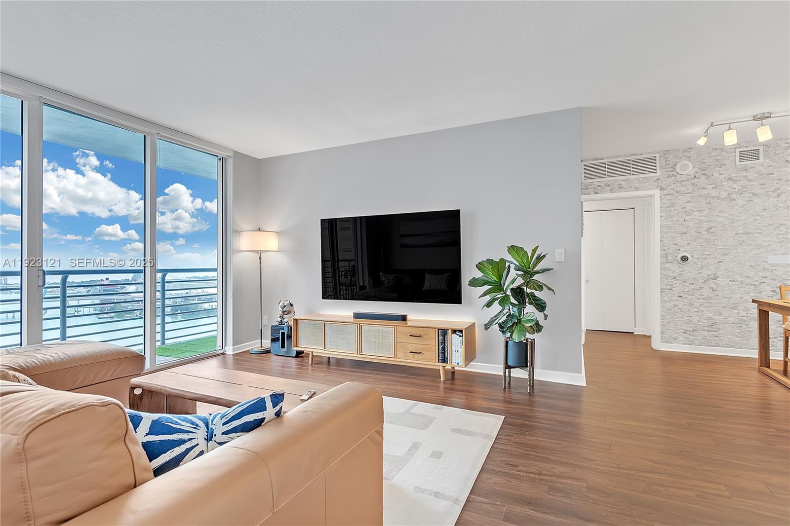 image One Miami East10