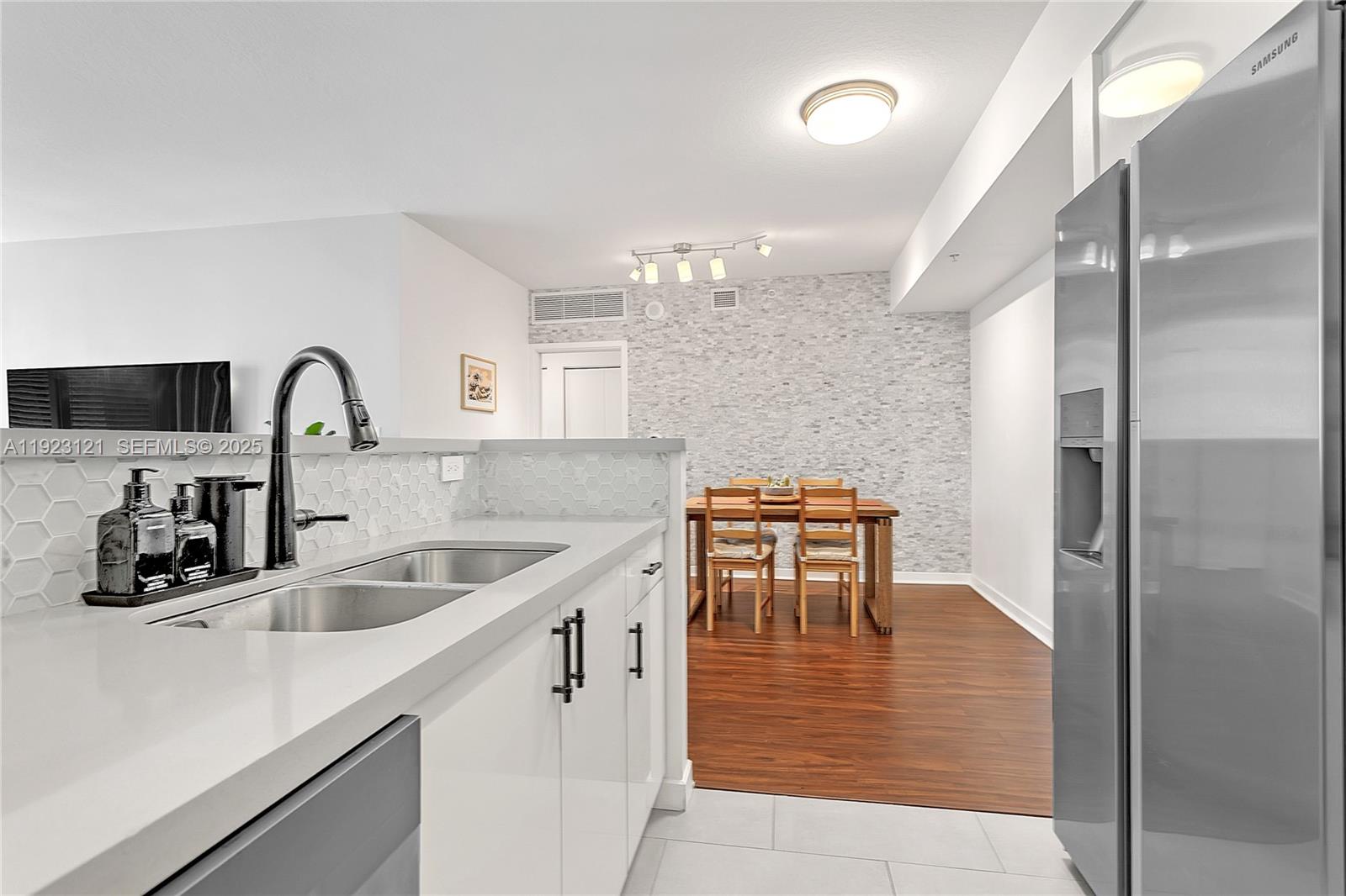 image One Miami East6