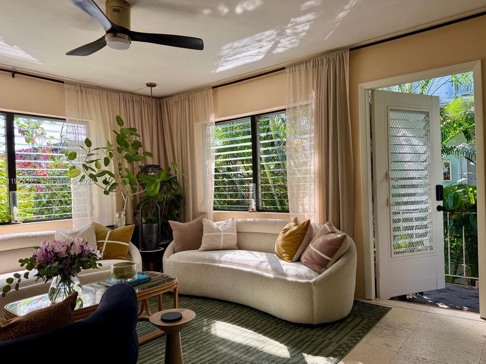 1127 Meridian Ave #8-1127 Miami Beach, FL 33139