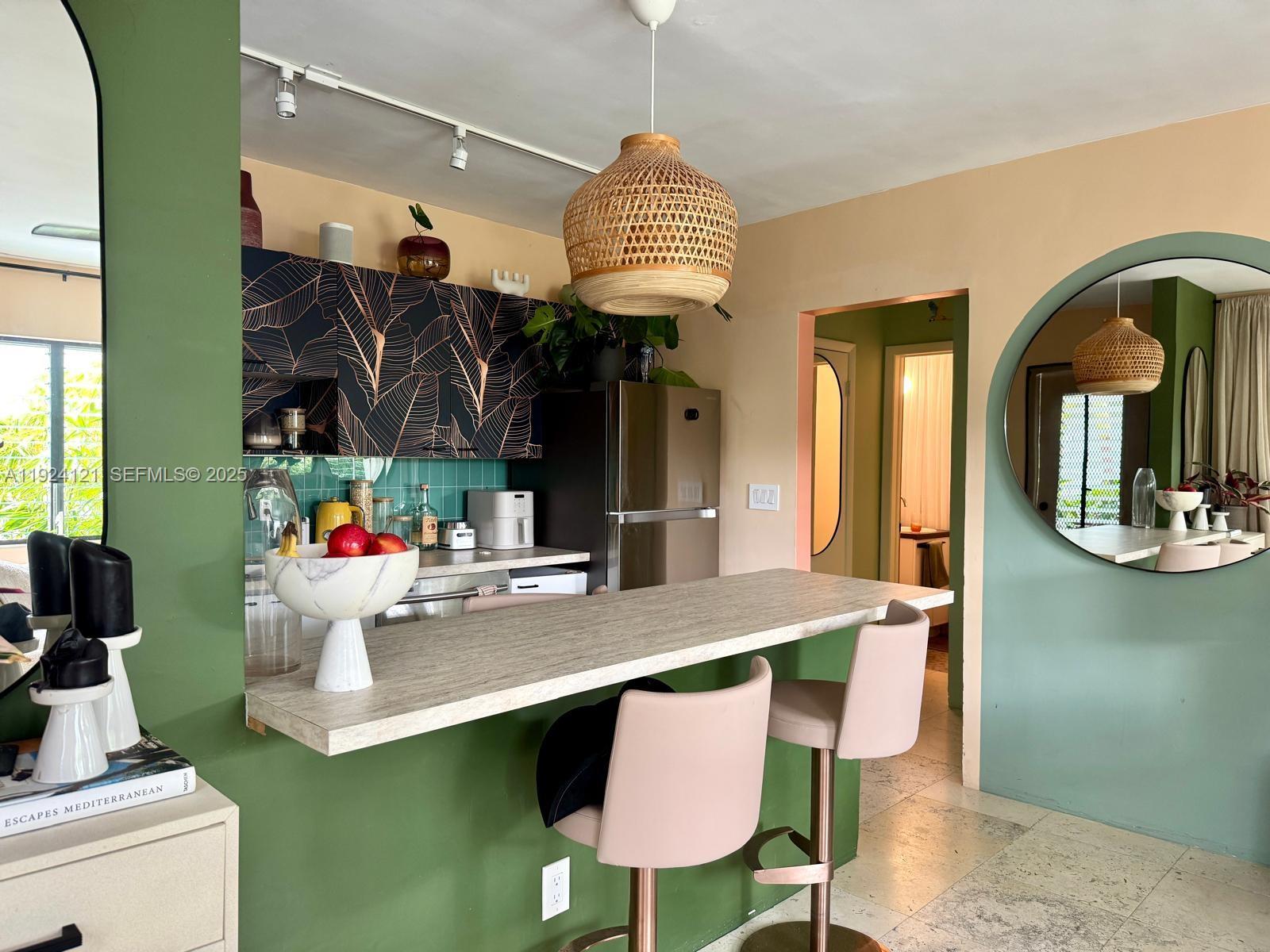 1127 Meridian Ave #8-1127 Miami Beach, FL 33139