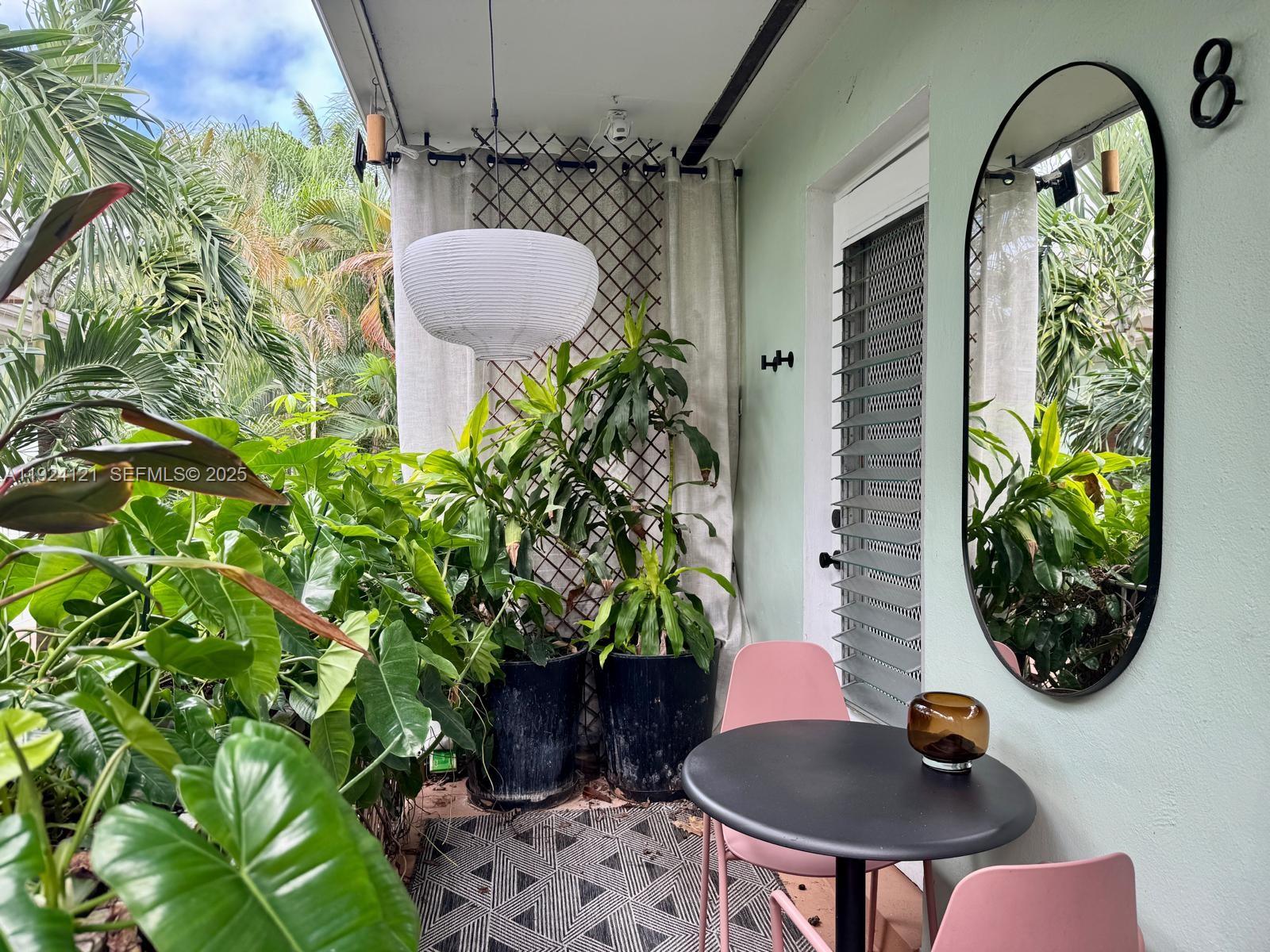 1127 Meridian Ave #8-1127 Miami Beach, FL 33139