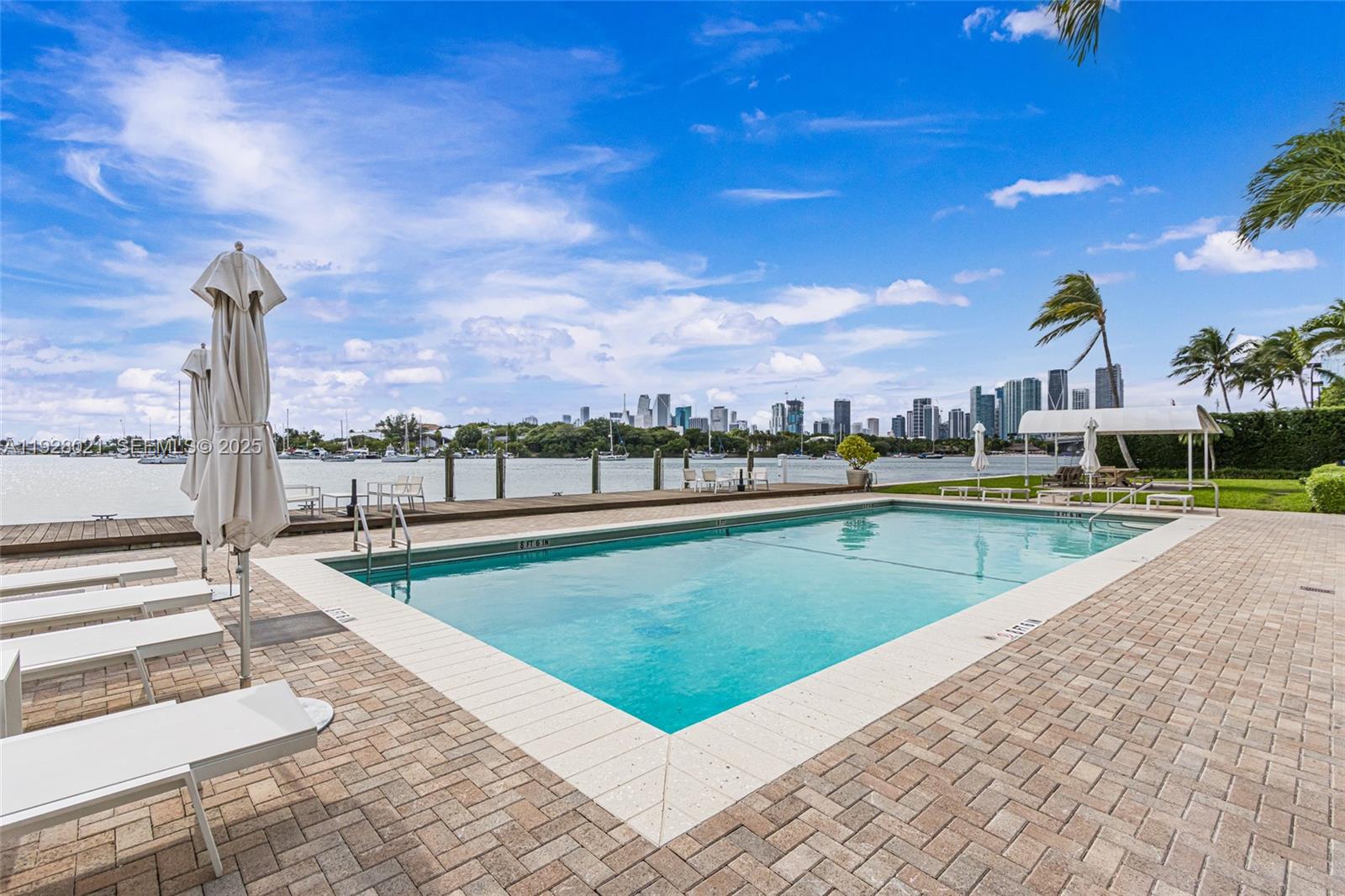 1110 Venetian Way #1A Miami, FL 33139