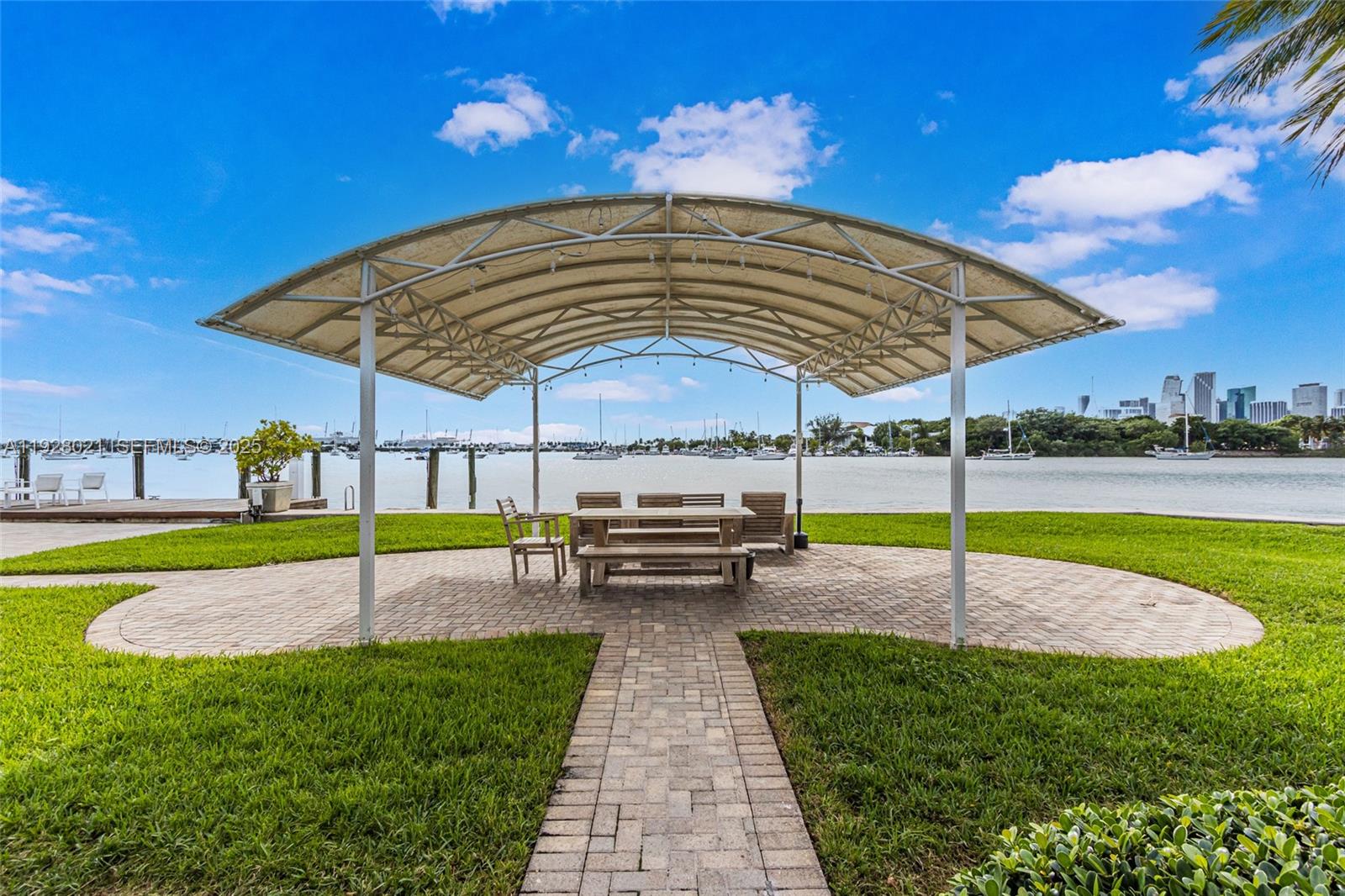 1110 Venetian Way #1A Miami, FL 33139