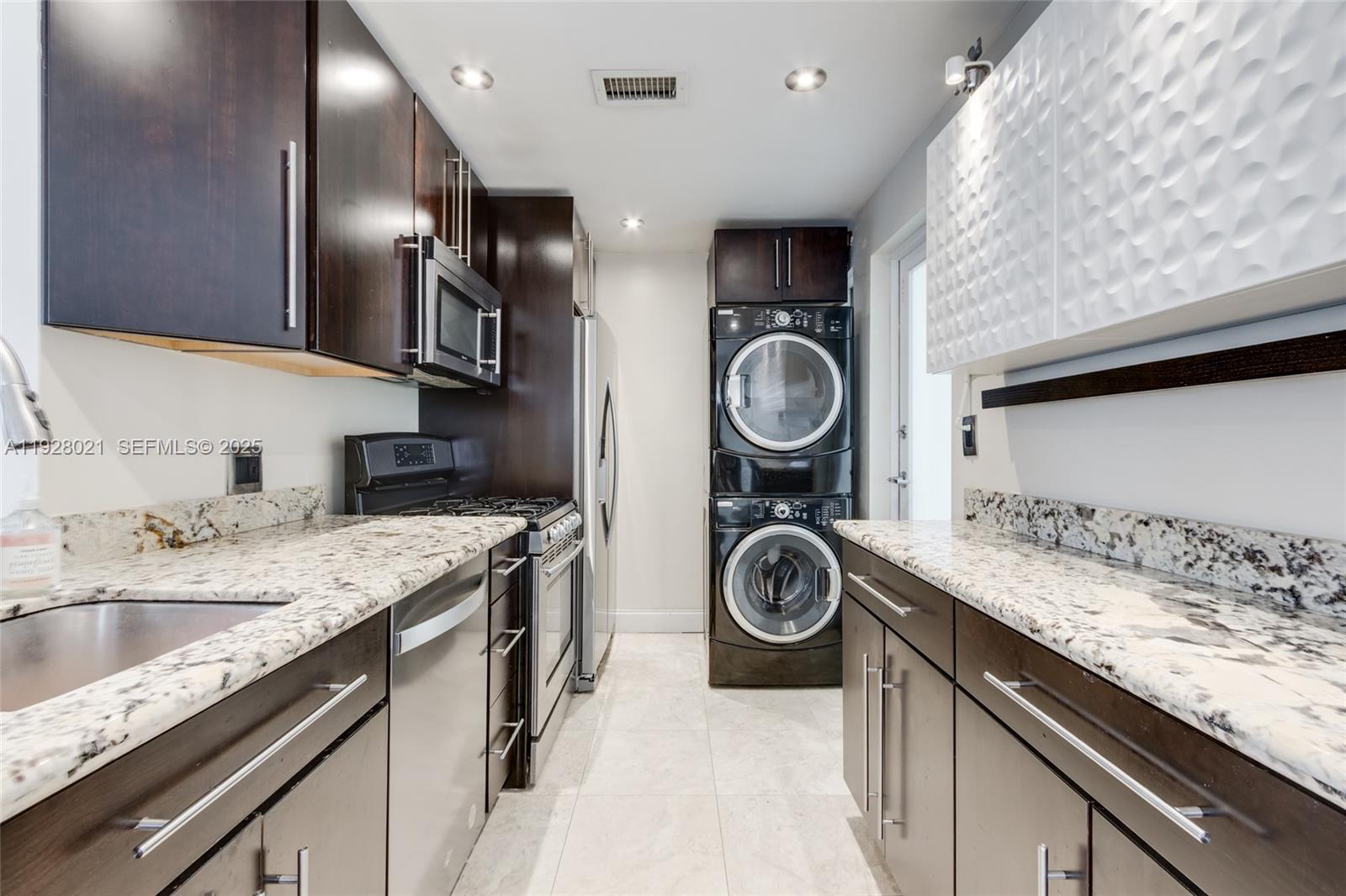 1110 Venetian Way #1A Miami, FL 33139