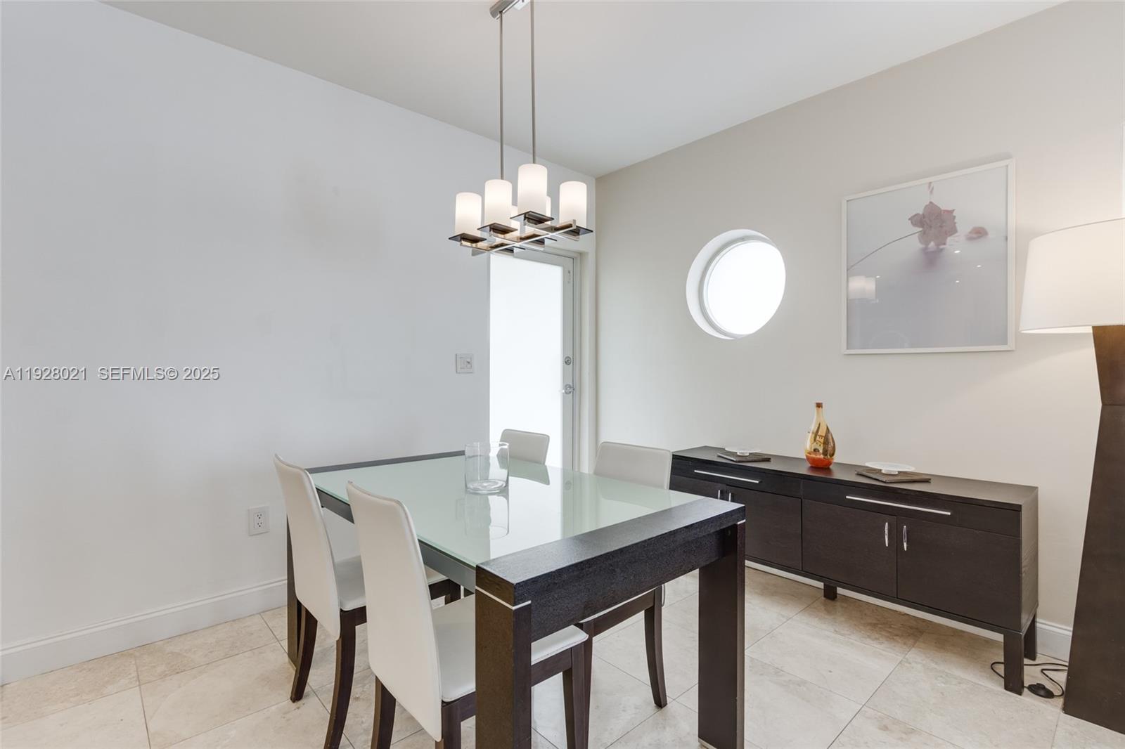 1110 Venetian Way #1A Miami, FL 33139