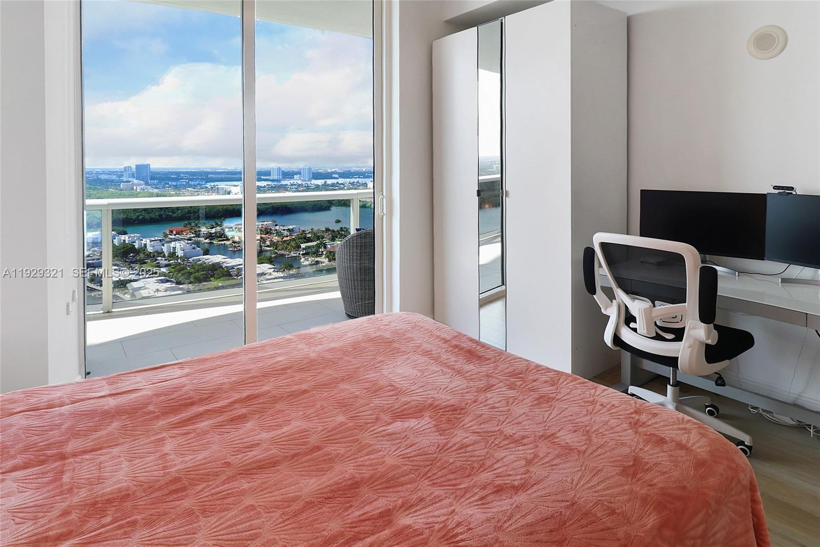 16001 Collins Ave #3005 Sunny Isles Beach, FL 33160