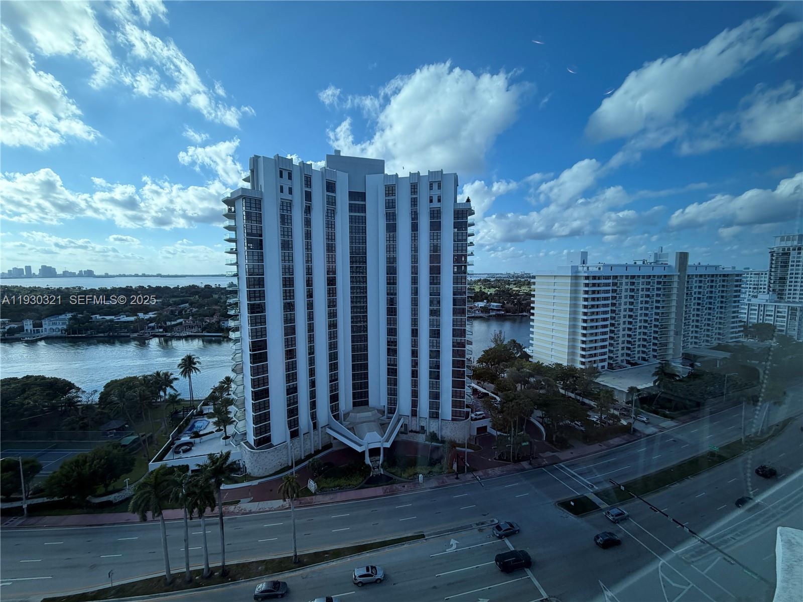 5445 Collins Ave #1506 Miami Beach, FL 33140