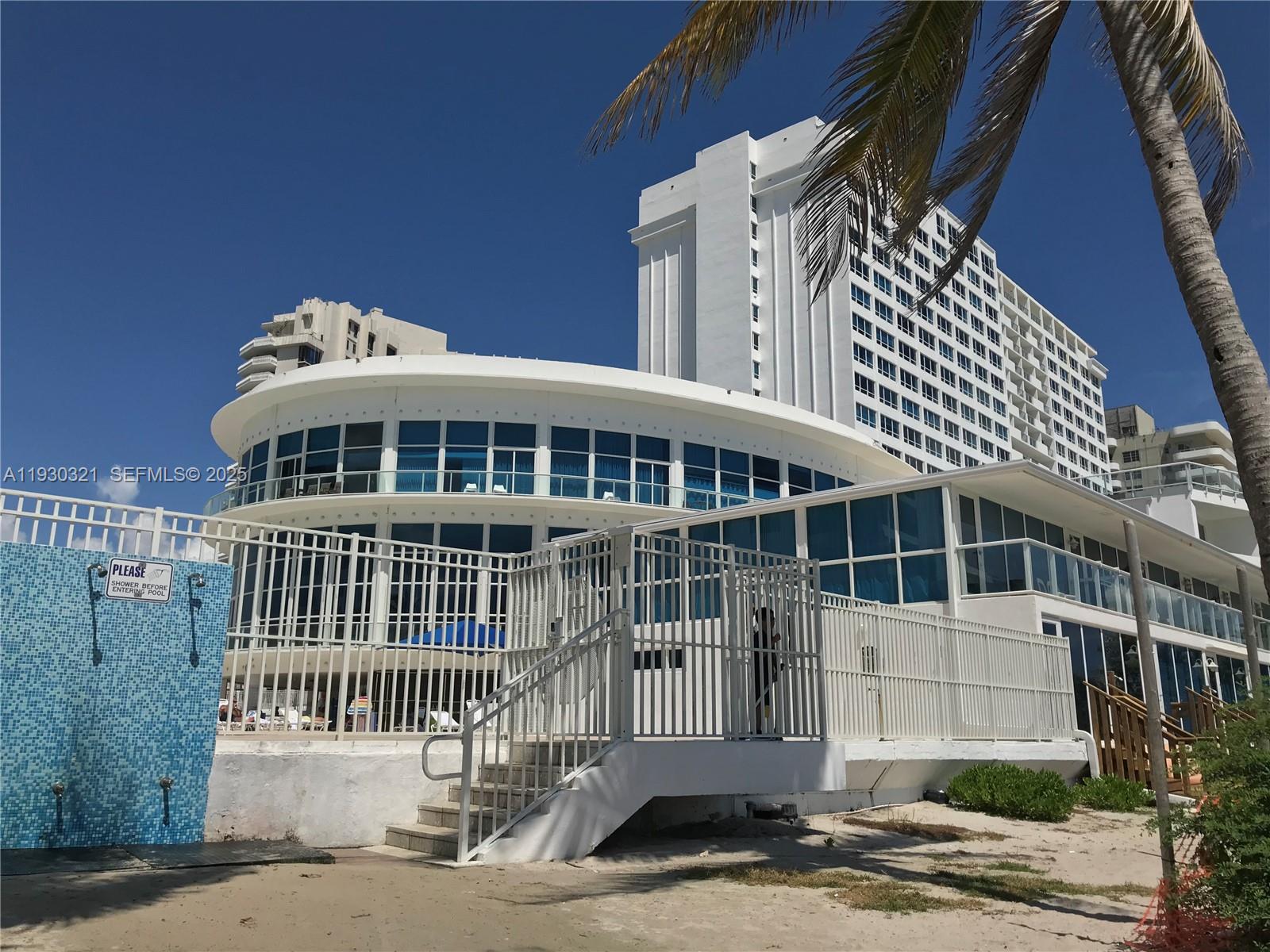 5445 Collins Ave #1506 Miami Beach, FL 33140