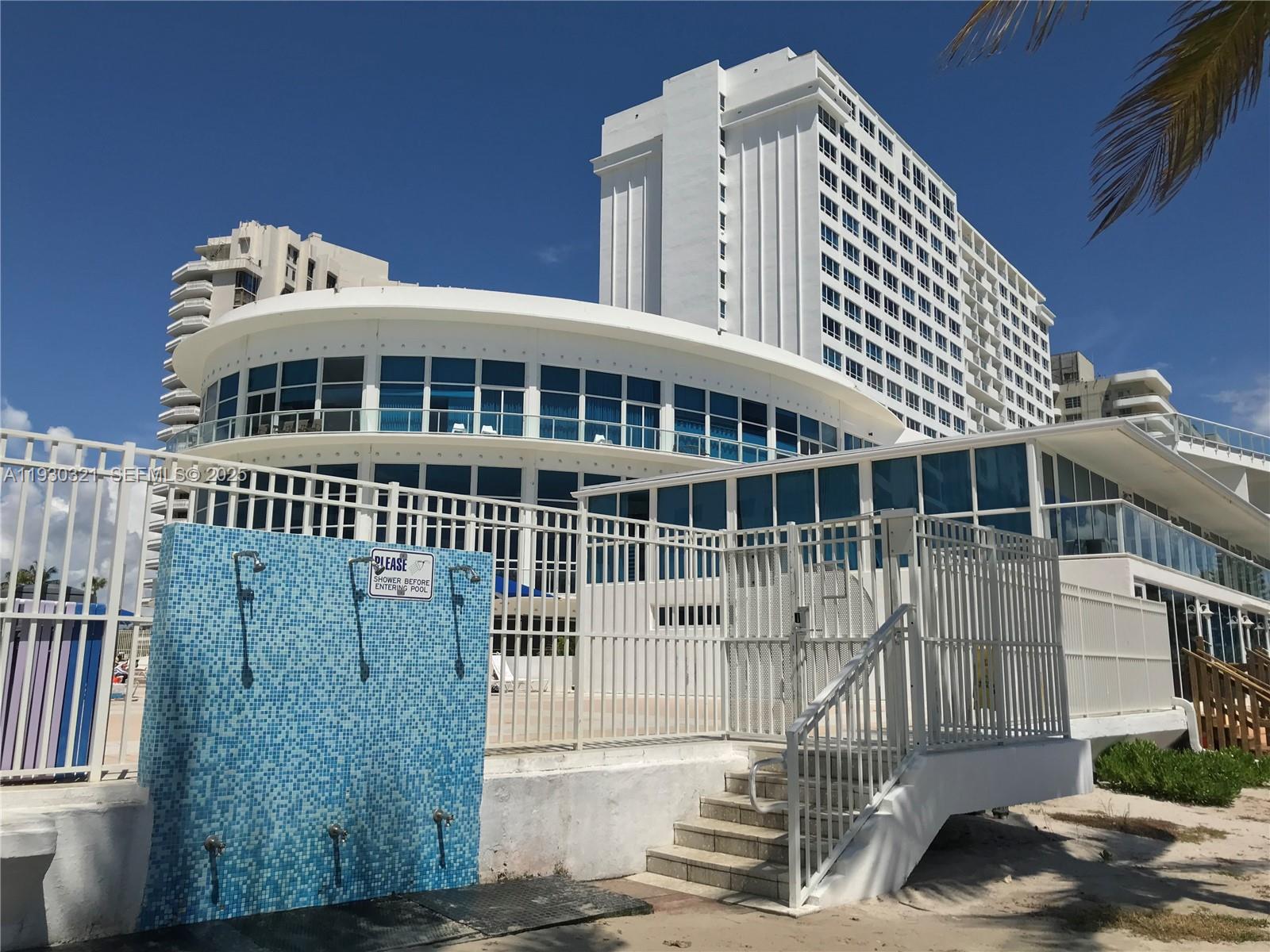 5445 Collins Ave #1506 Miami Beach, FL 33140