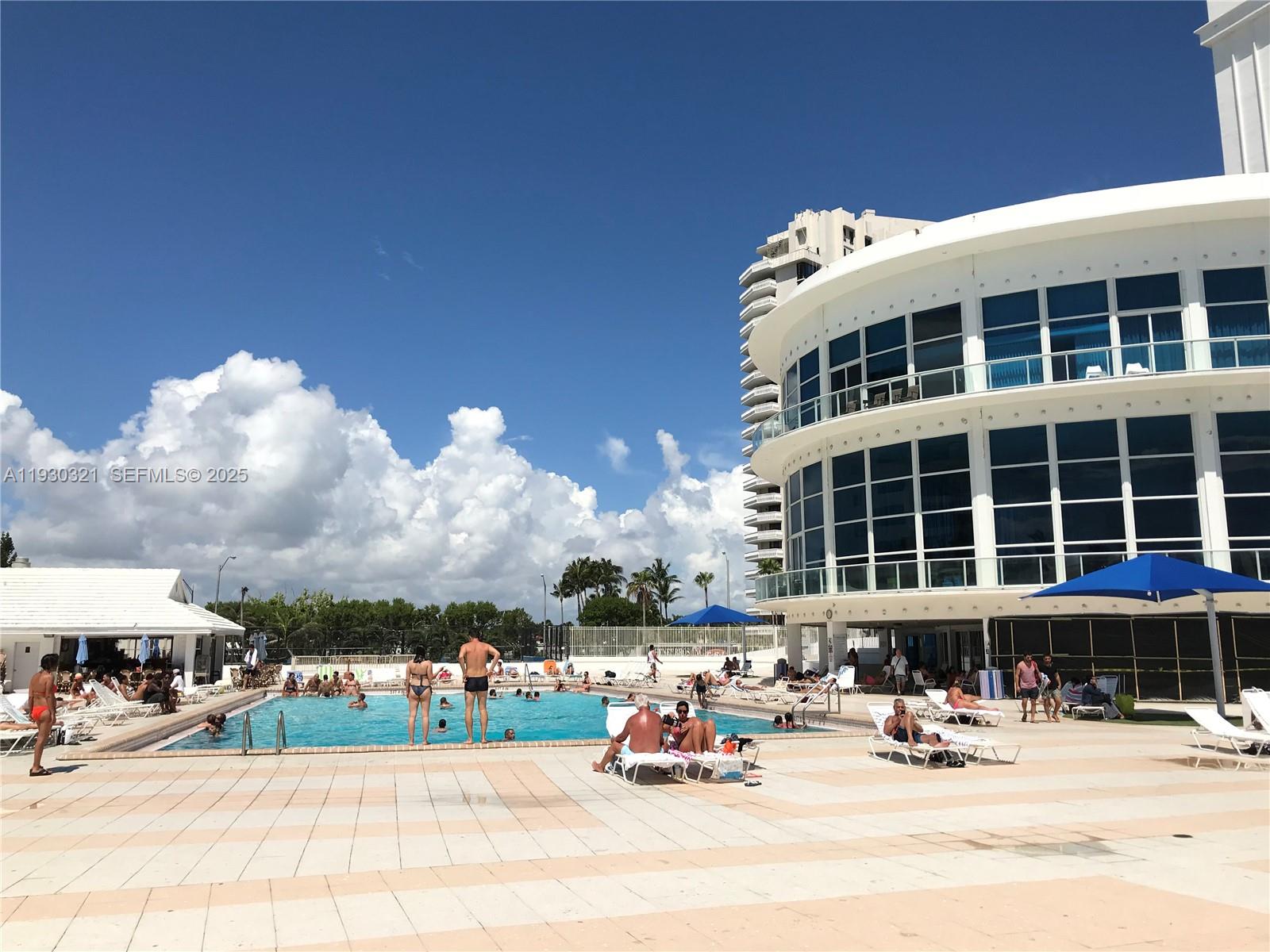 5445 Collins Ave #1506 Miami Beach, FL 33140