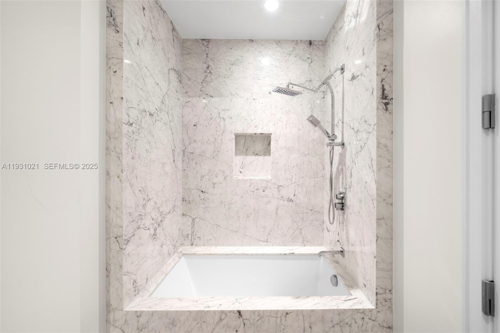 image The Estates at Acqualina16