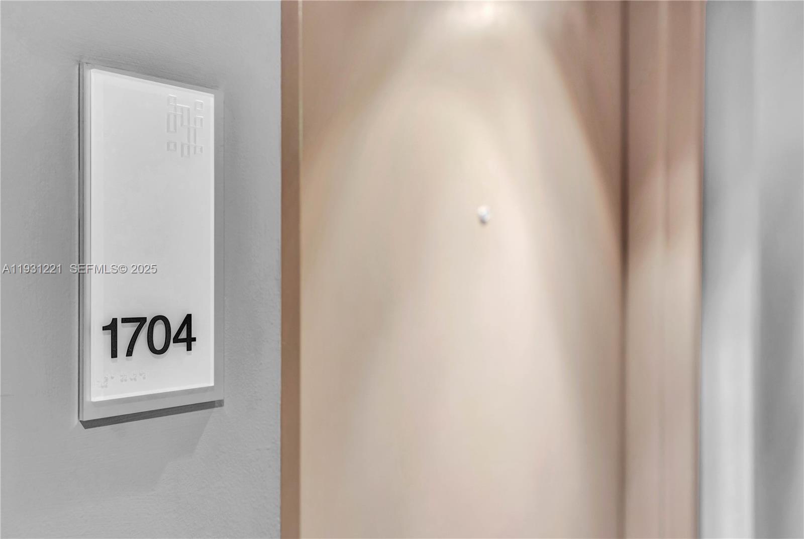 1300 Brickell Bay Dr #1704 Miami, FL 33131