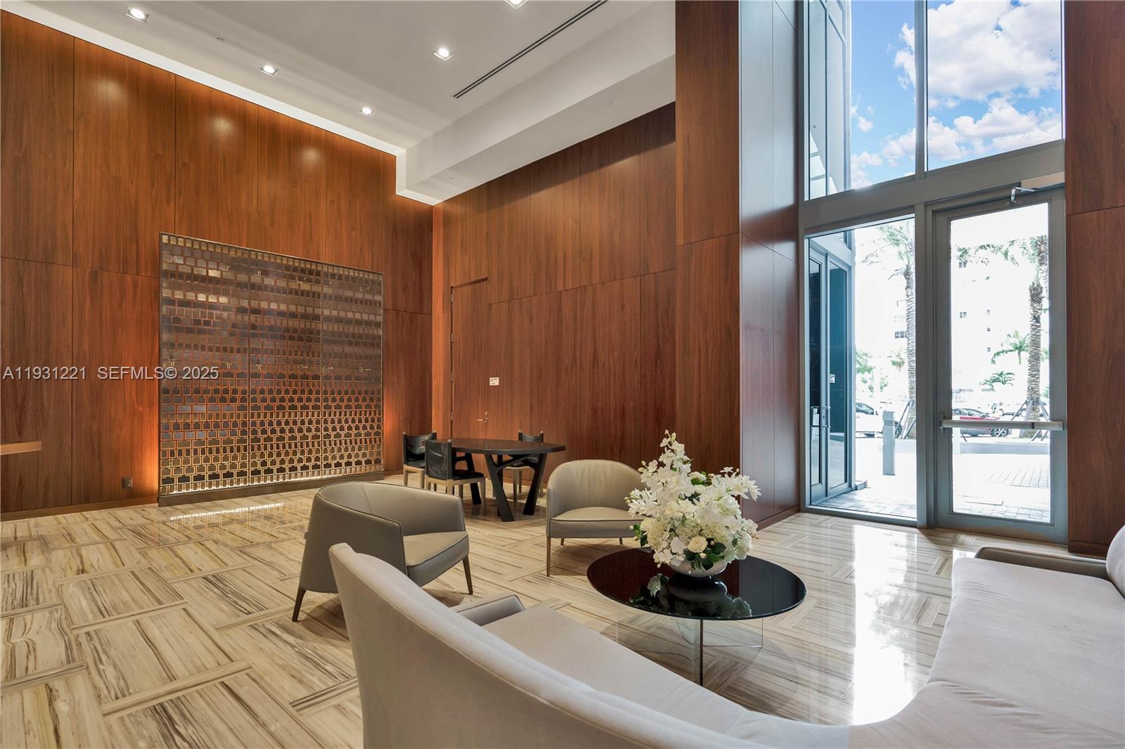 1300 Brickell Bay Dr #1704 Miami, FL 33131