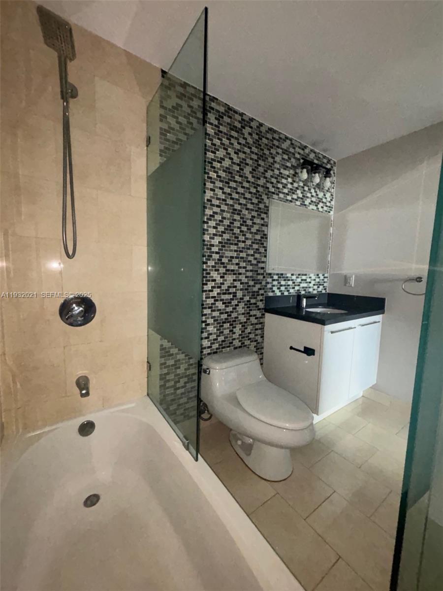 image The Ivy at Riverfront12