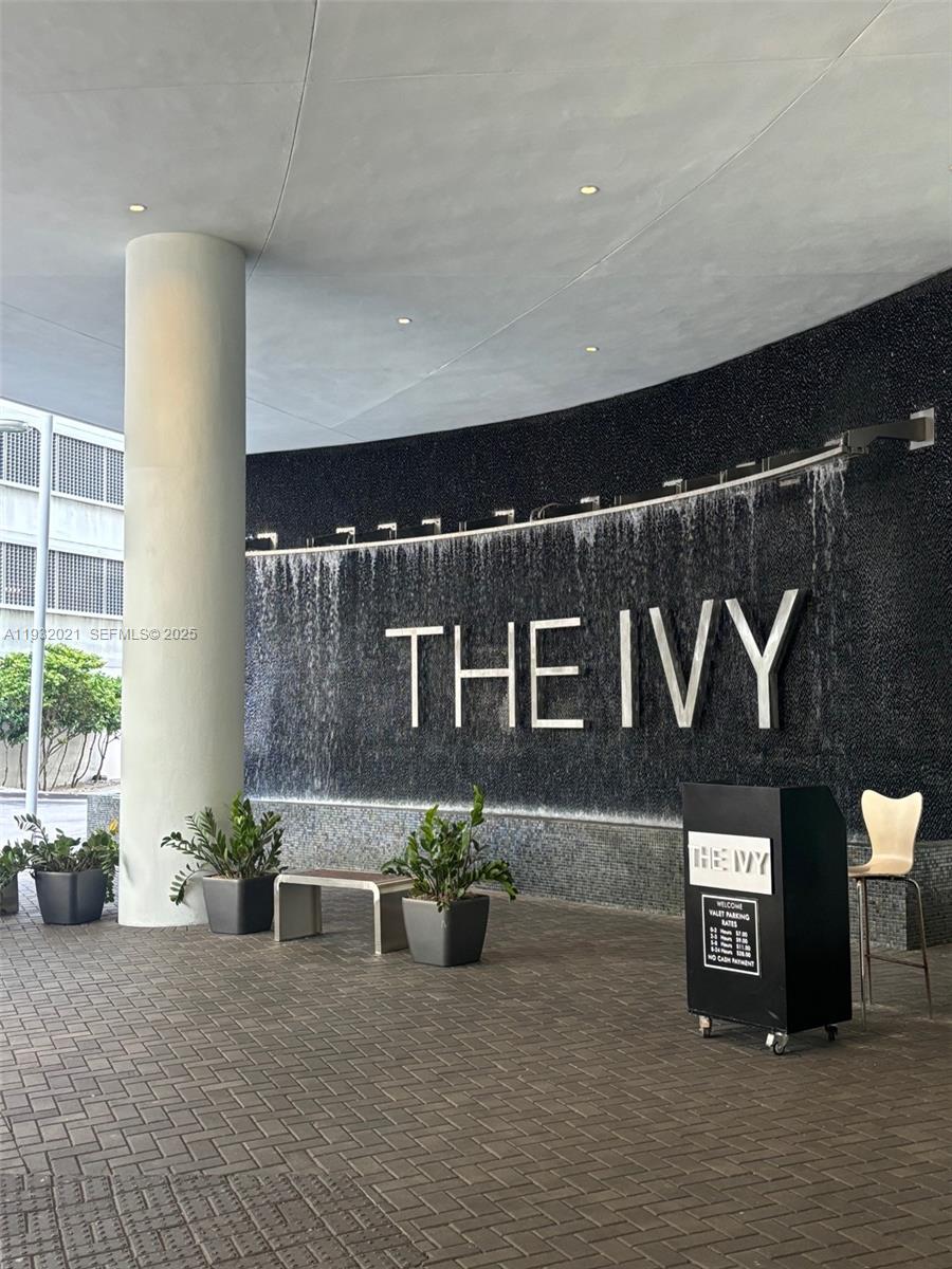 image The Ivy at Riverfront1
