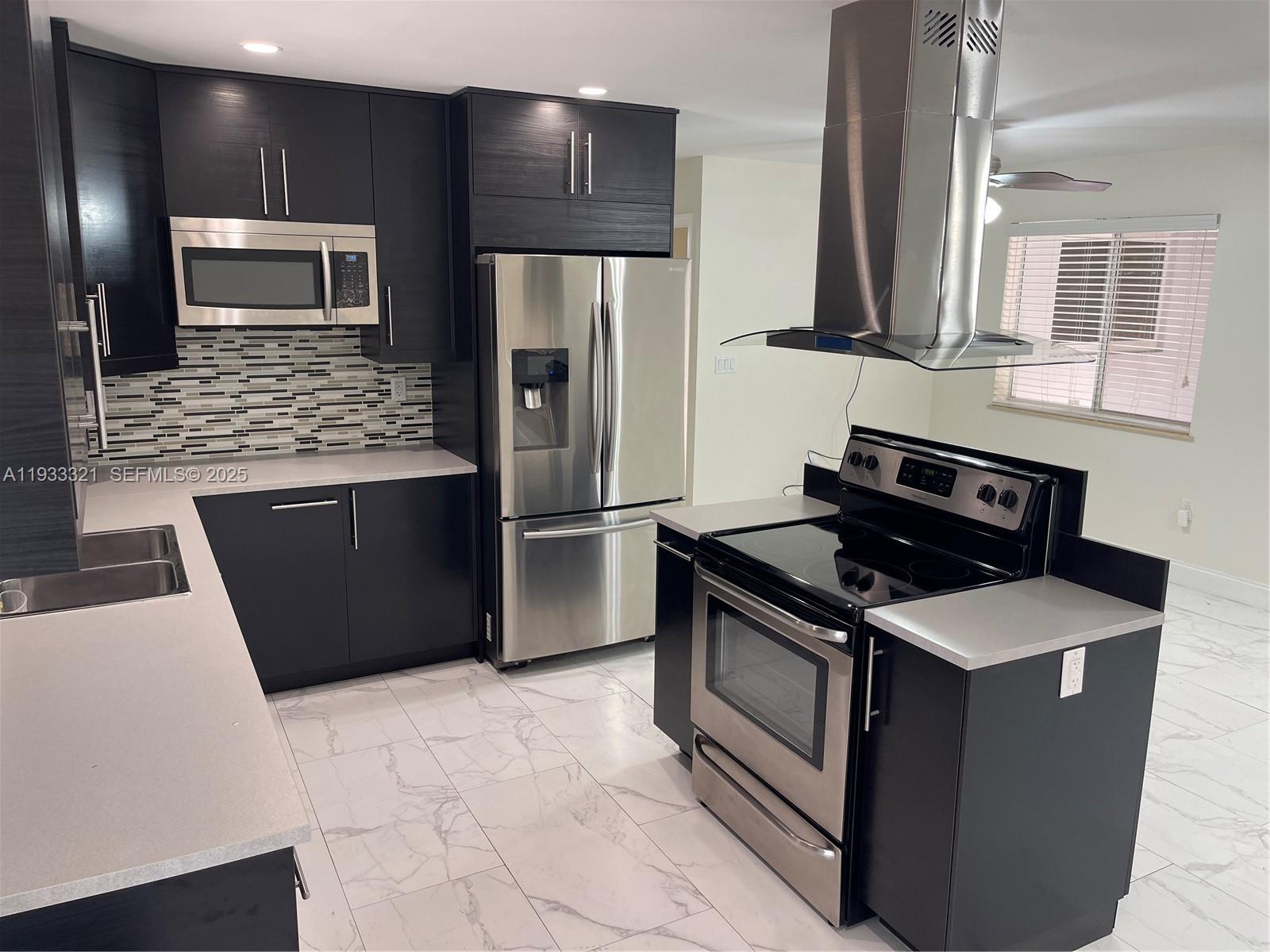 2971 SW 35th Ave #Front