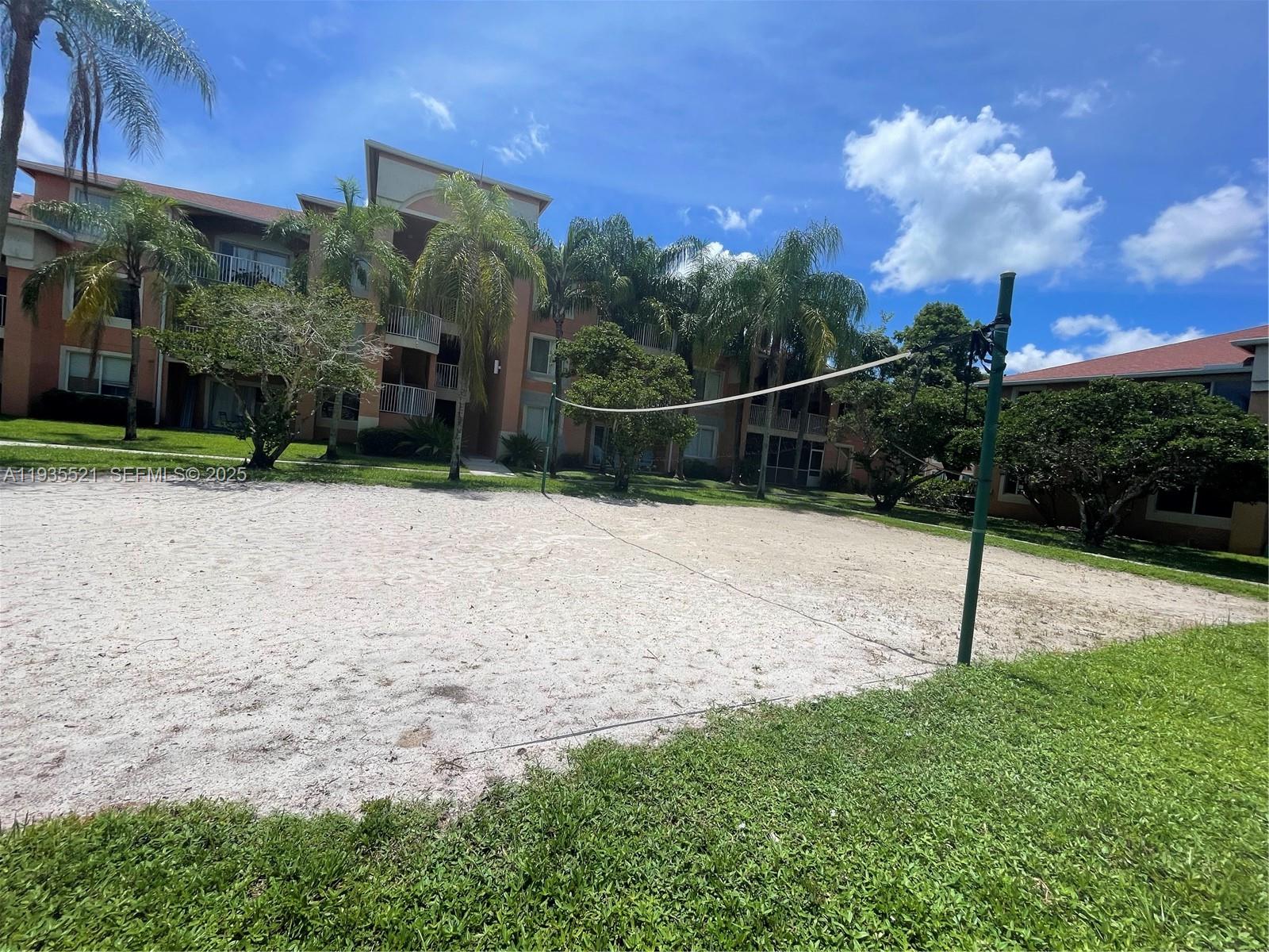 6900 SW 39th St #207J Davie, FL 33314