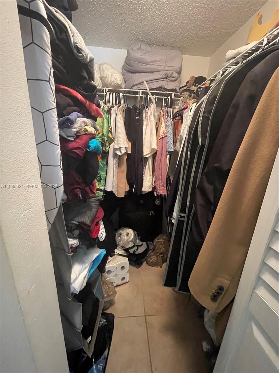 6900 SW 39th St #207J Davie, FL 33314