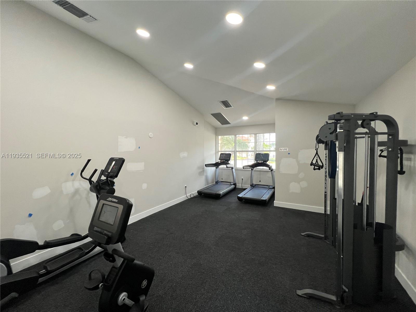 6900 SW 39th St #207J Davie, FL 33314