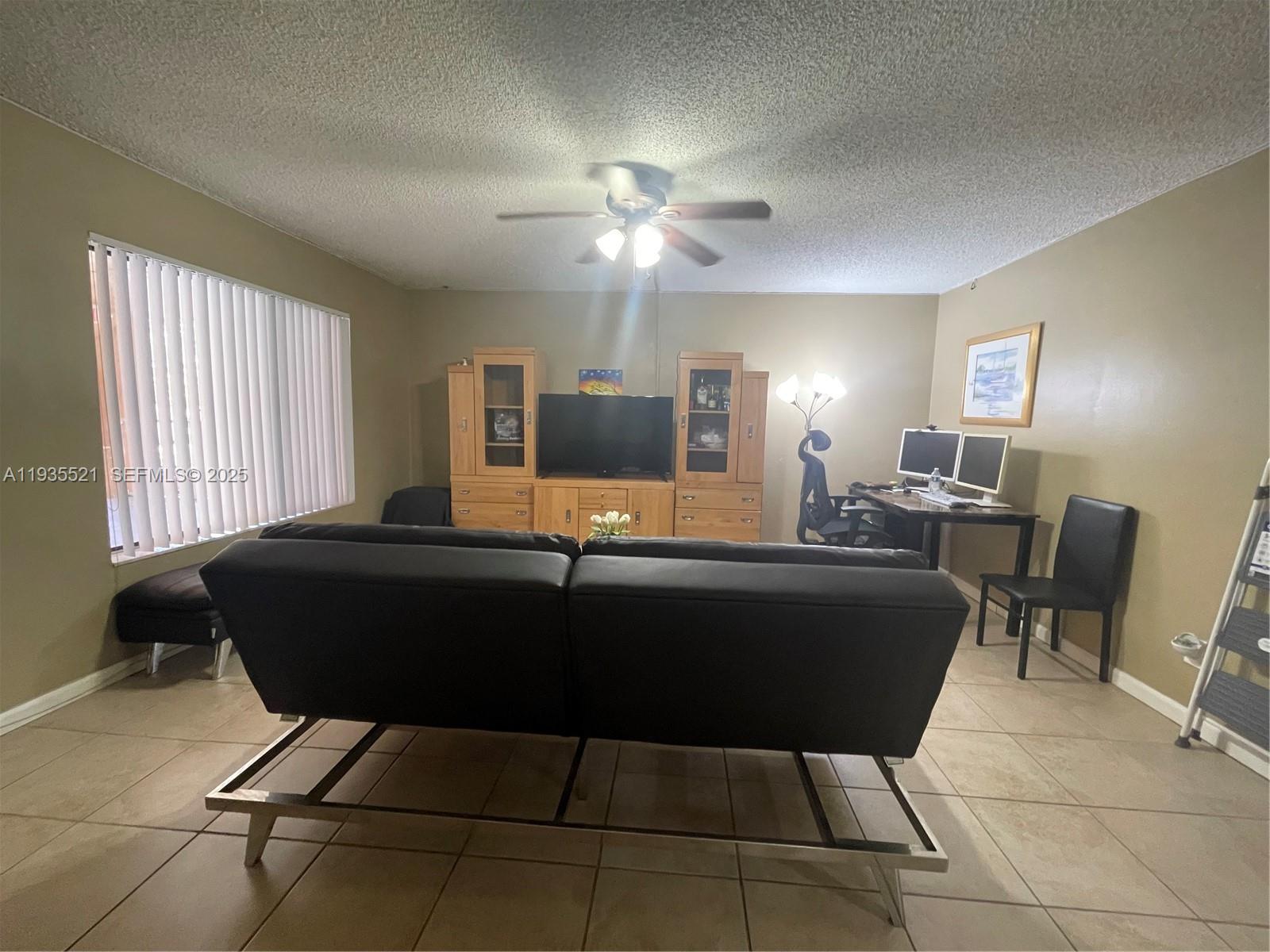 6900 SW 39th St #207J Davie, FL 33314