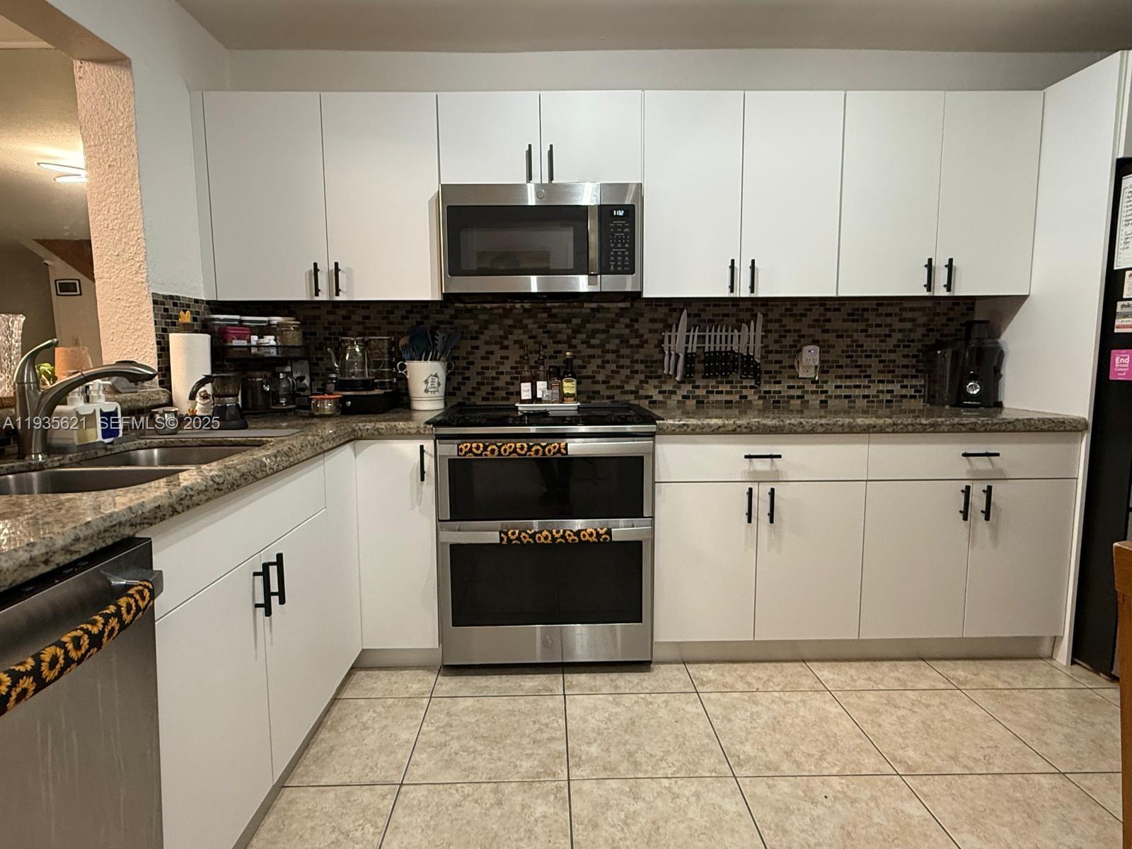 3536 Estepona Ave #21S2 Doral, FL 33178