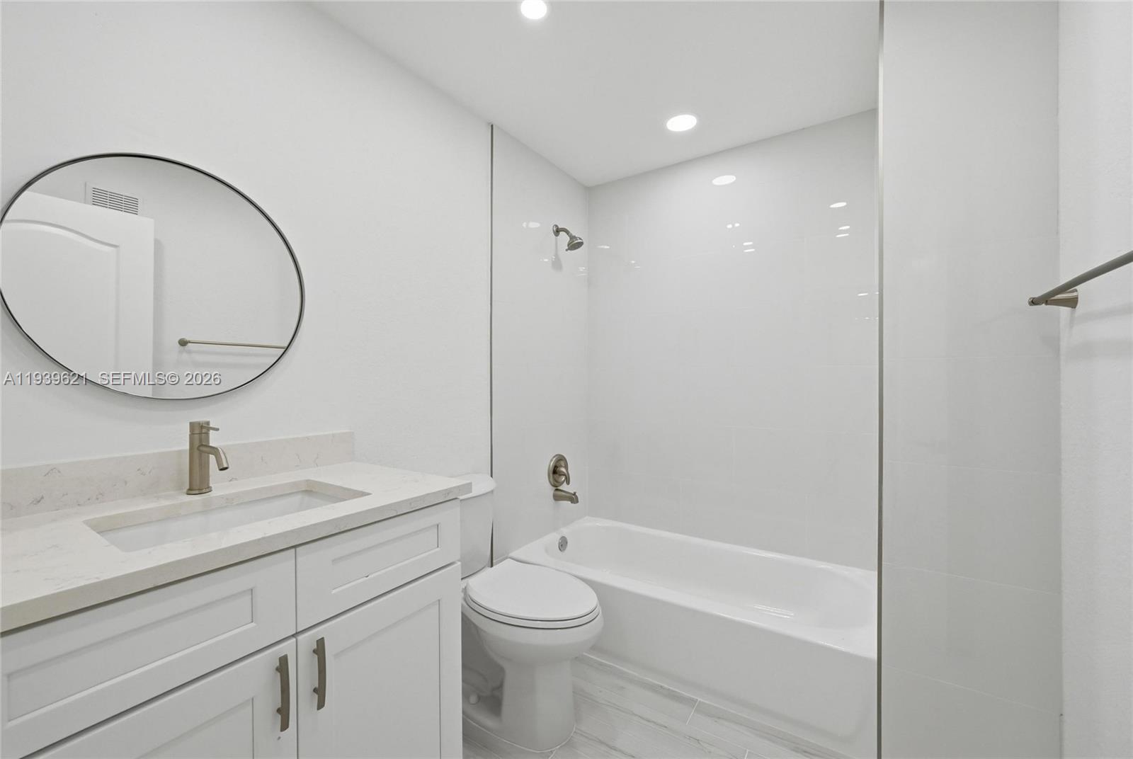 5703 NW 48th Ave Coconut Creek, FL 33073