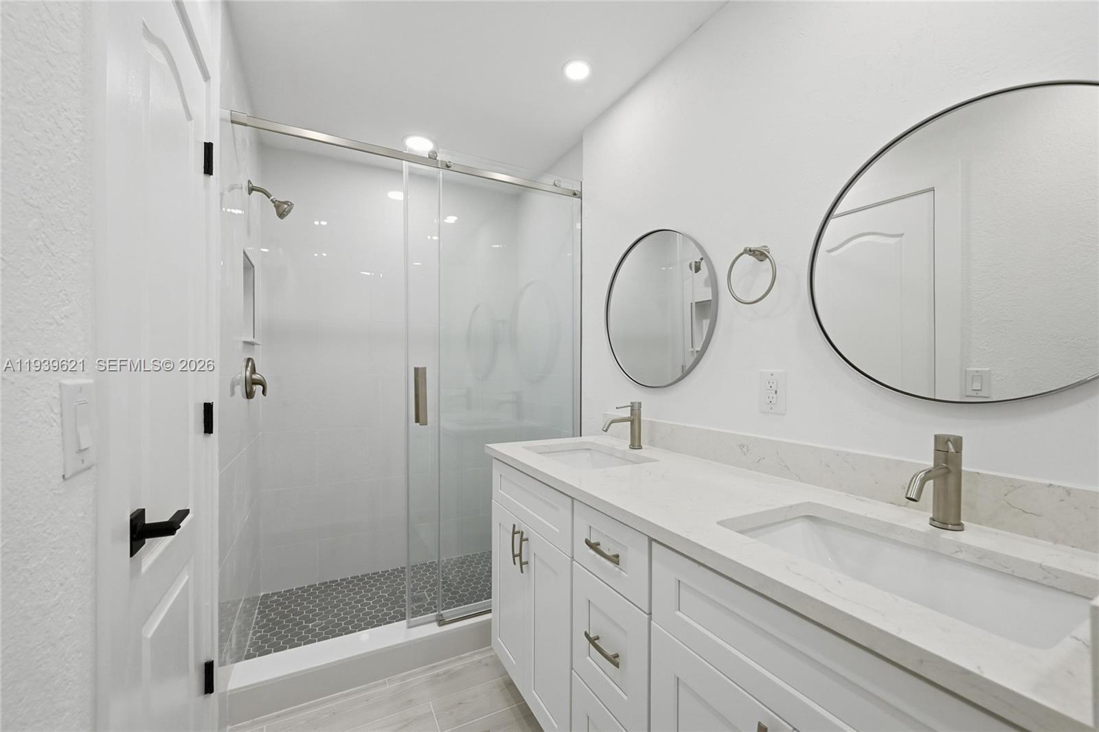 5703 NW 48th Ave Coconut Creek, FL 33073