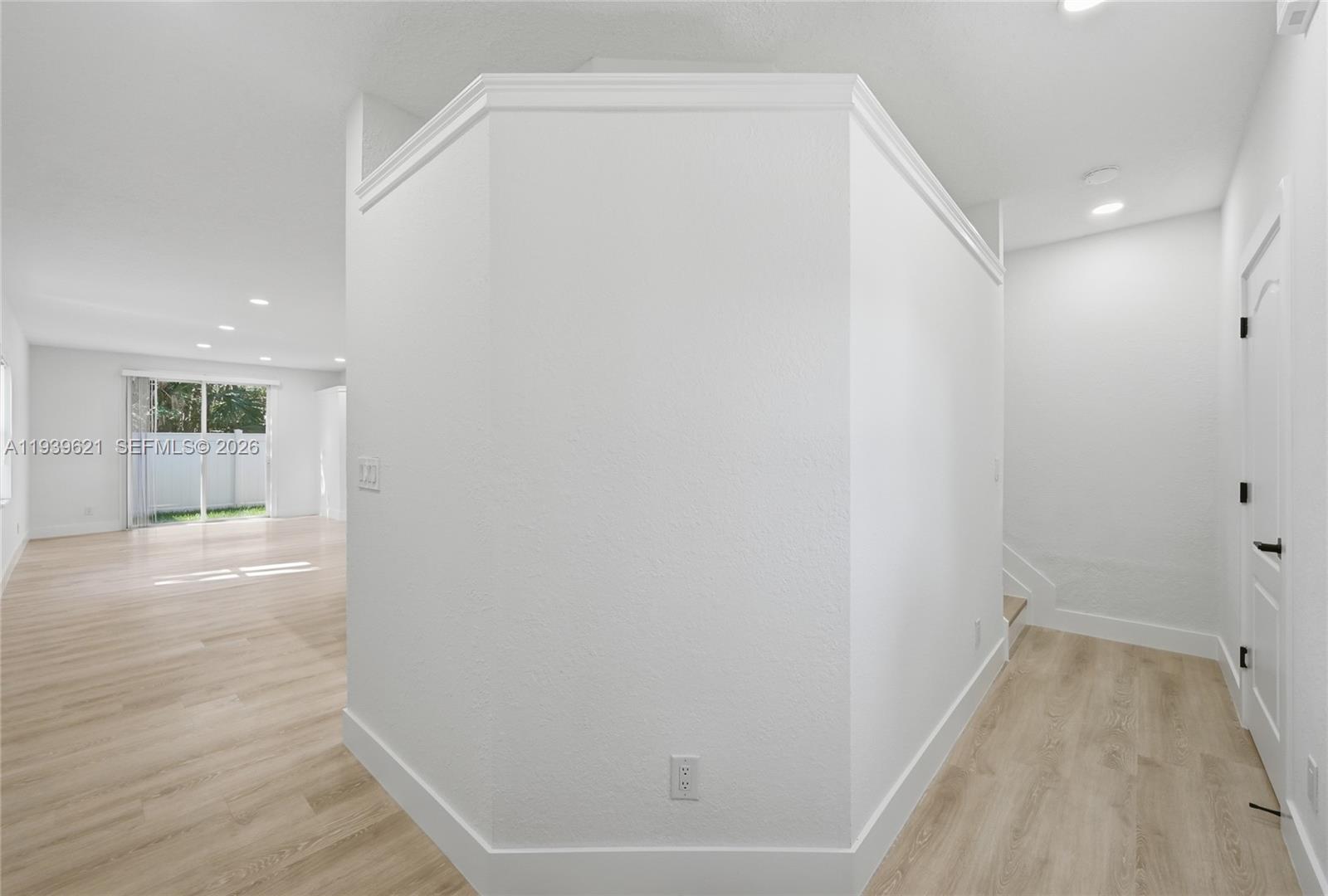 5703 NW 48th Ave Coconut Creek, FL 33073