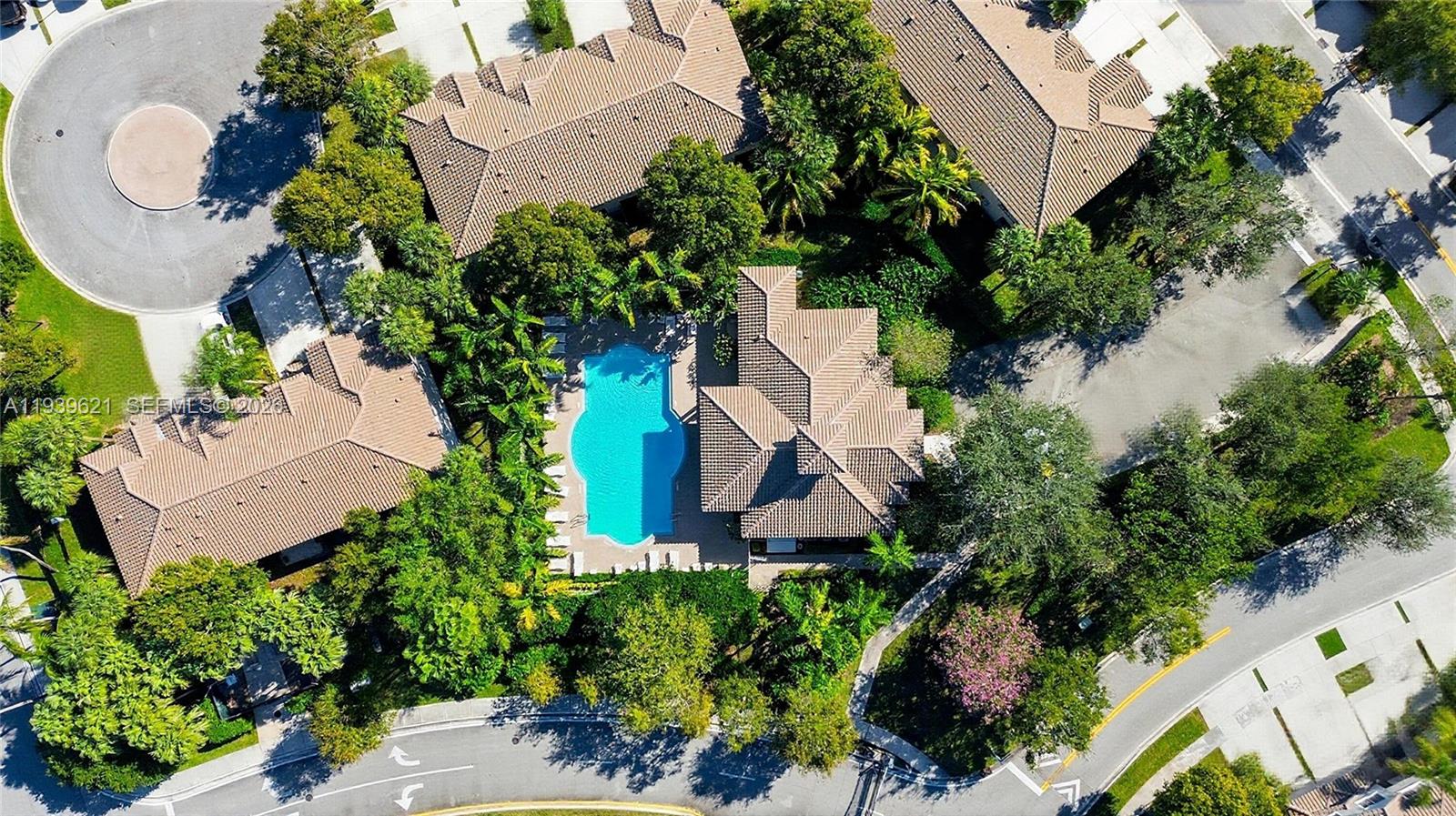 5703 NW 48th Ave Coconut Creek, FL 33073