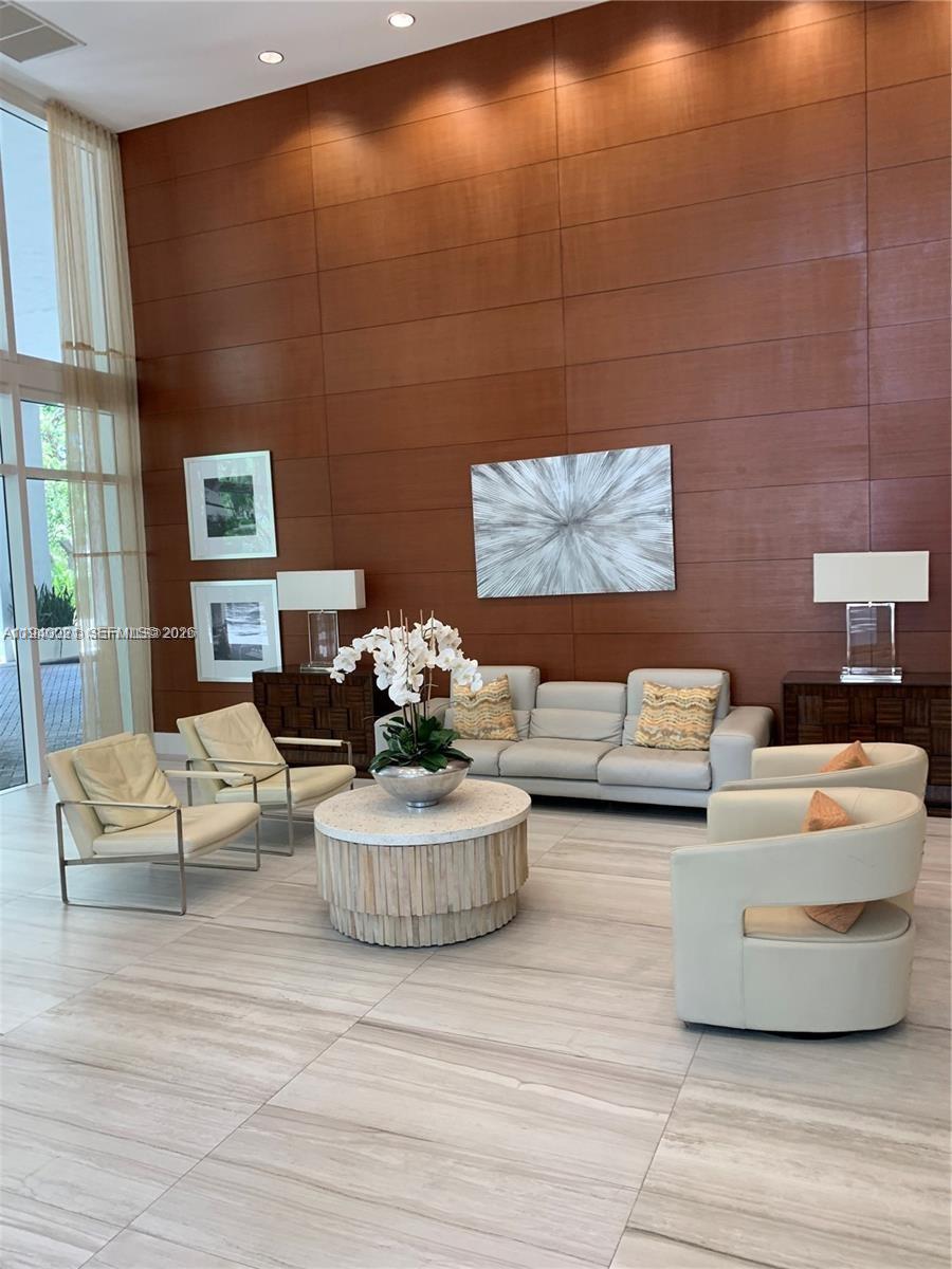 1871 NW S Riv Dr #804