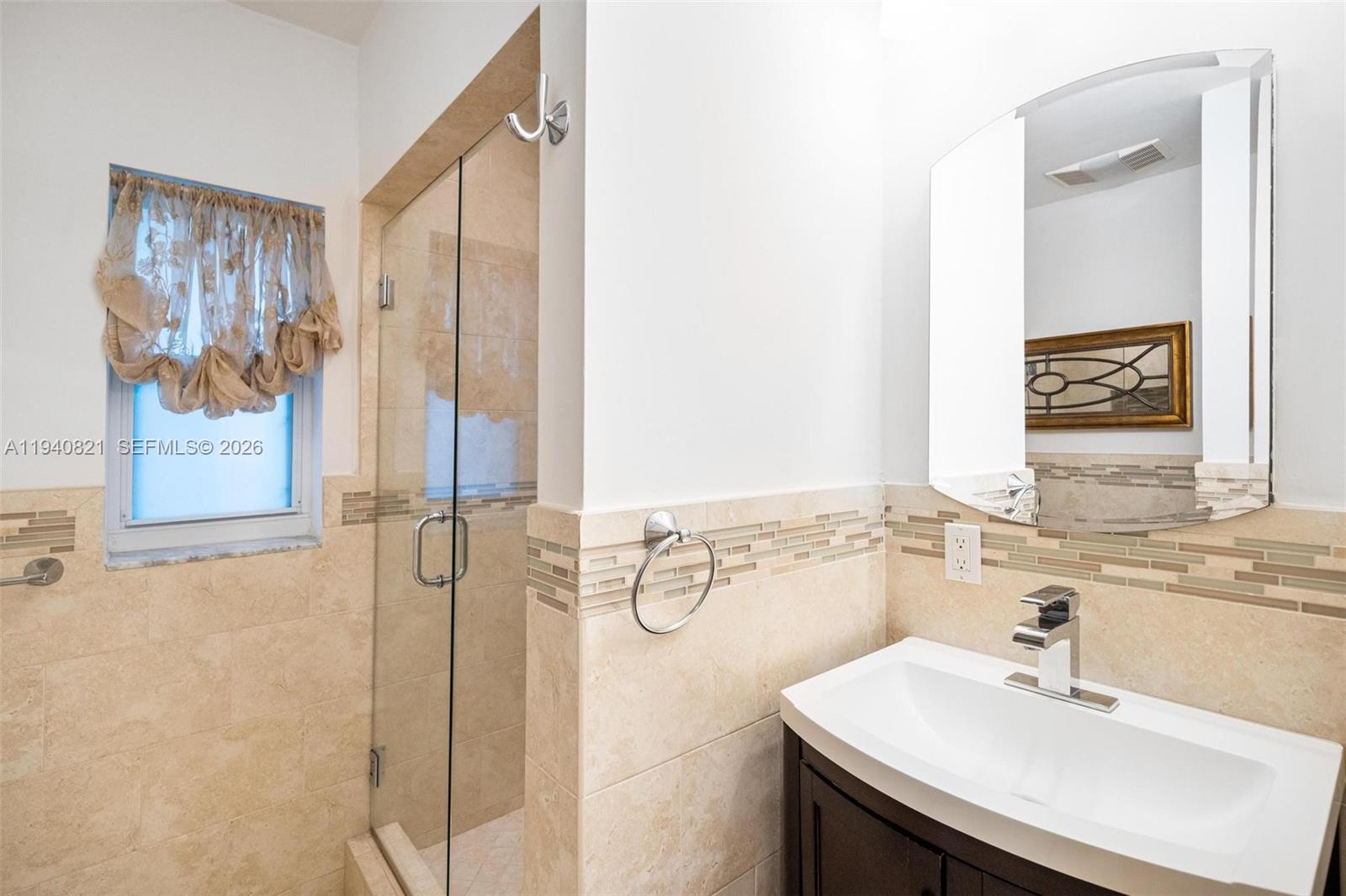 648 Sevilla Ave Coral Gables, FL 33134