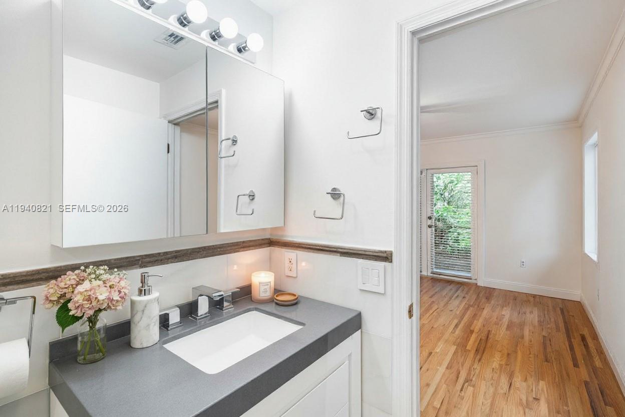 648 Sevilla Ave Coral Gables, FL 33134