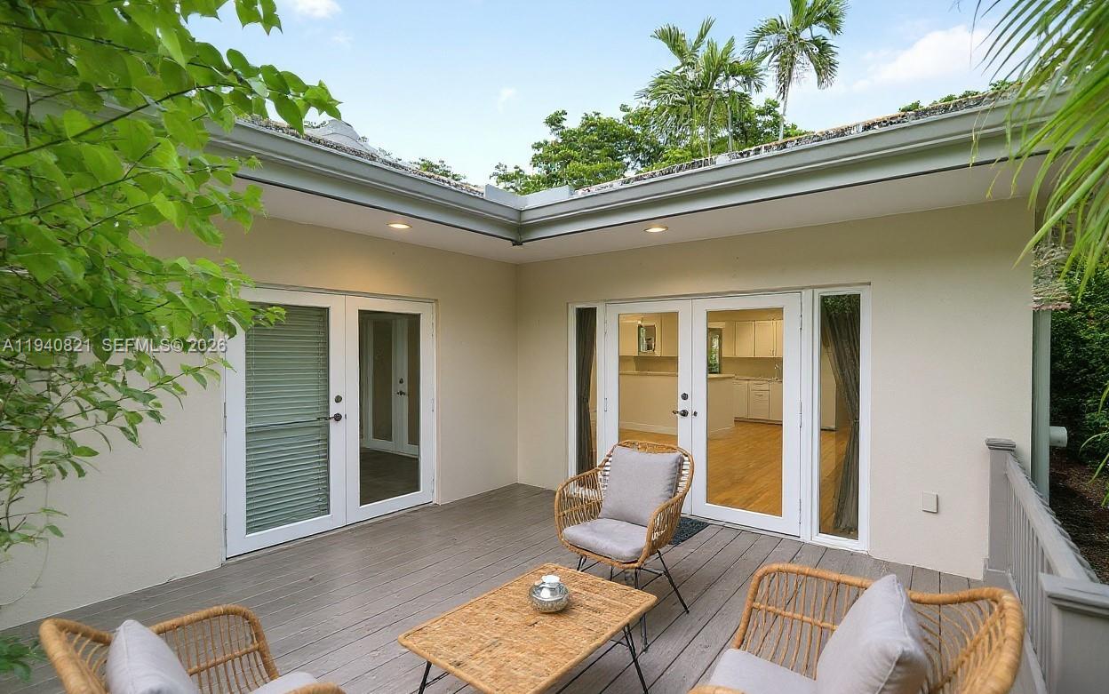 648 Sevilla Ave Coral Gables, FL 33134