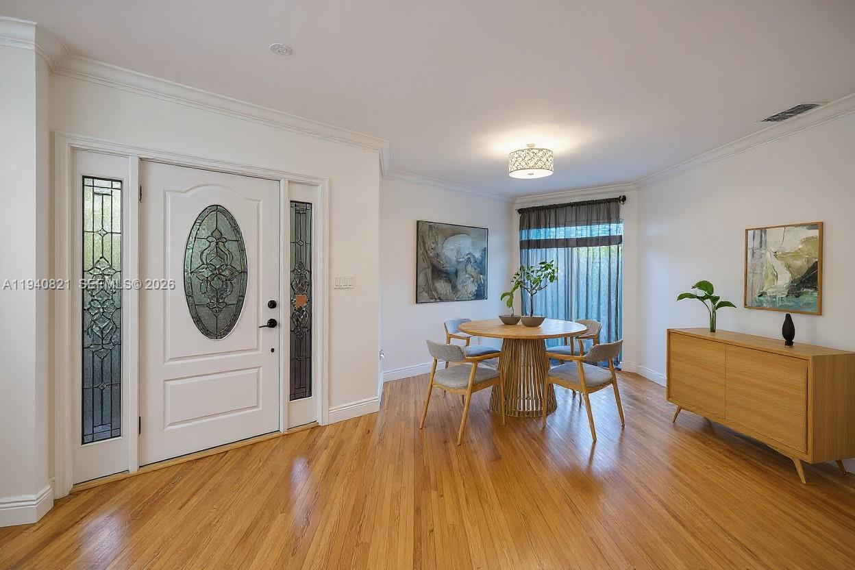 648 Sevilla Ave Coral Gables, FL 33134