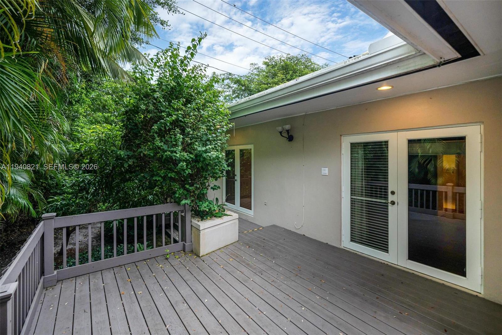 648 Sevilla Ave Coral Gables, FL 33134