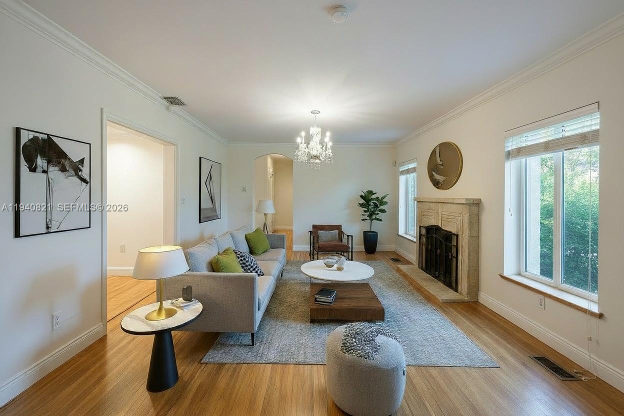 648 Sevilla Ave Coral Gables, FL 33134