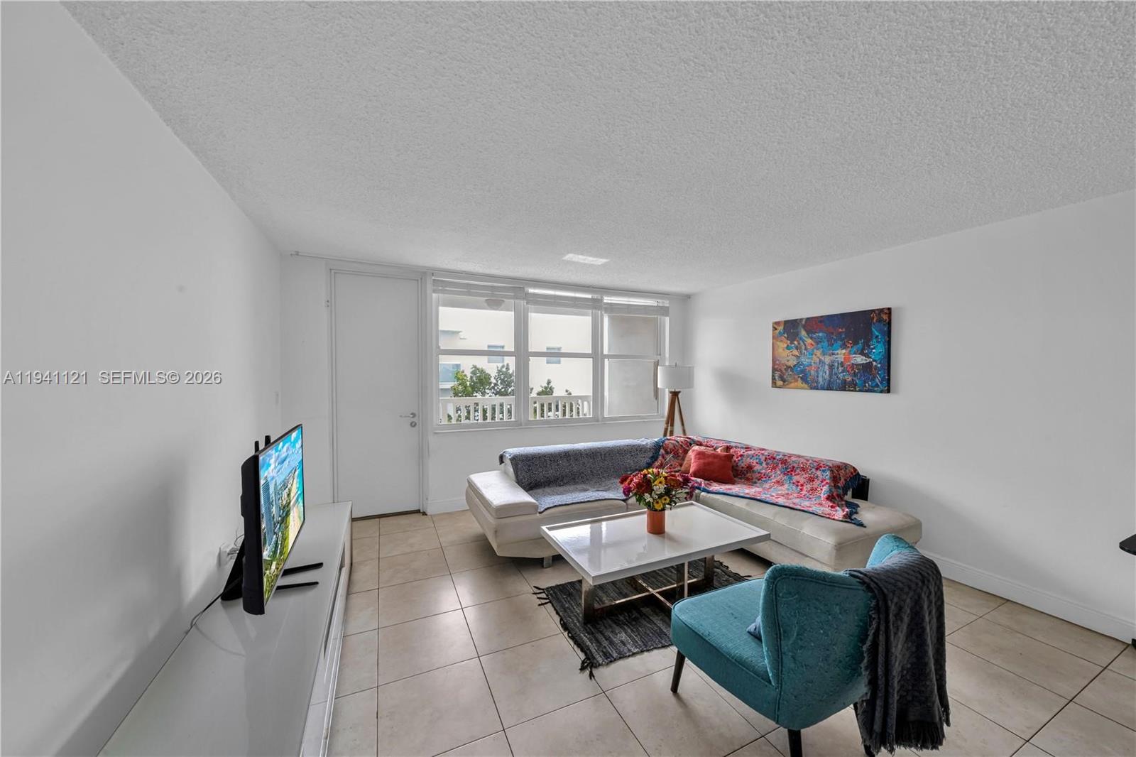2016 Bay Dr #505 Miami Beach, FL 33141