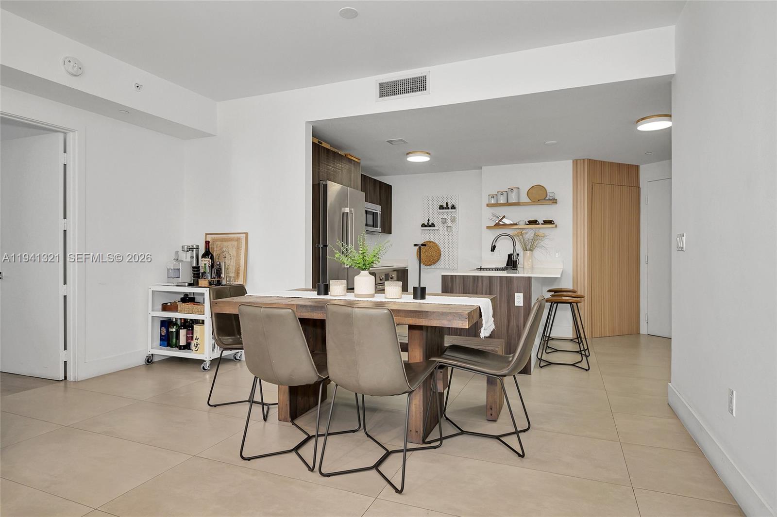 488 NE 18th St #1111 Miami, FL 33132