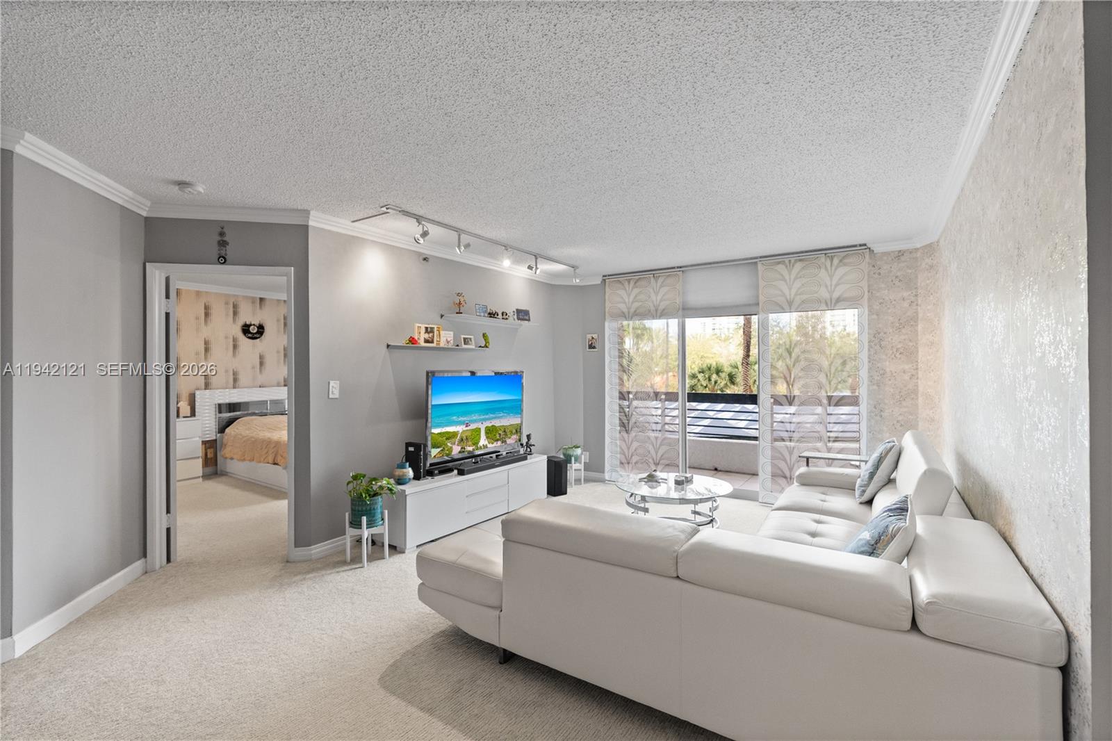 3600 Mystic Pointe Dr #309 Aventura, FL 33180