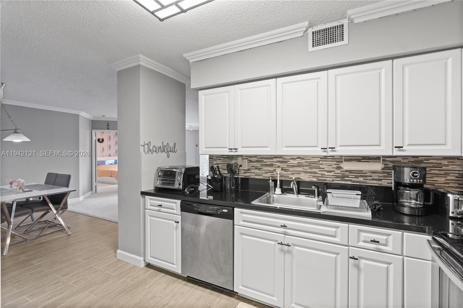 3600 Mystic Pointe Dr #309 Aventura, FL 33180