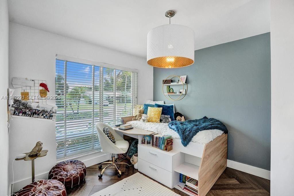 2080 NE 65th St Fort Lauderdale, FL 33308