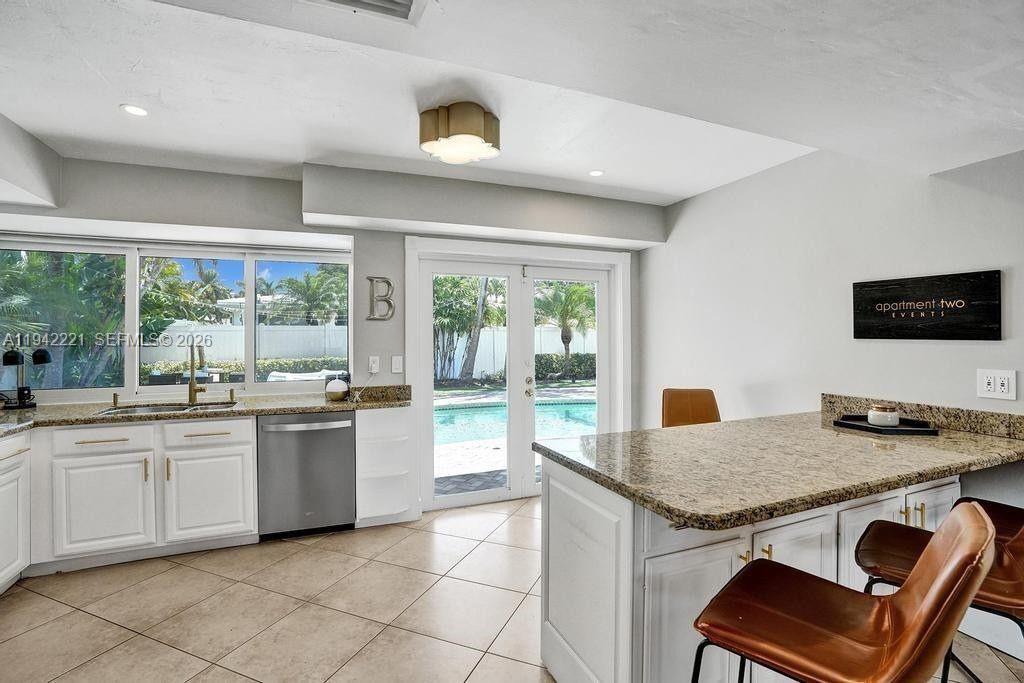 2080 NE 65th St Fort Lauderdale, FL 33308