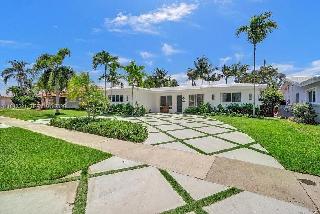 2080 NE 65th St Fort Lauderdale, FL 33308