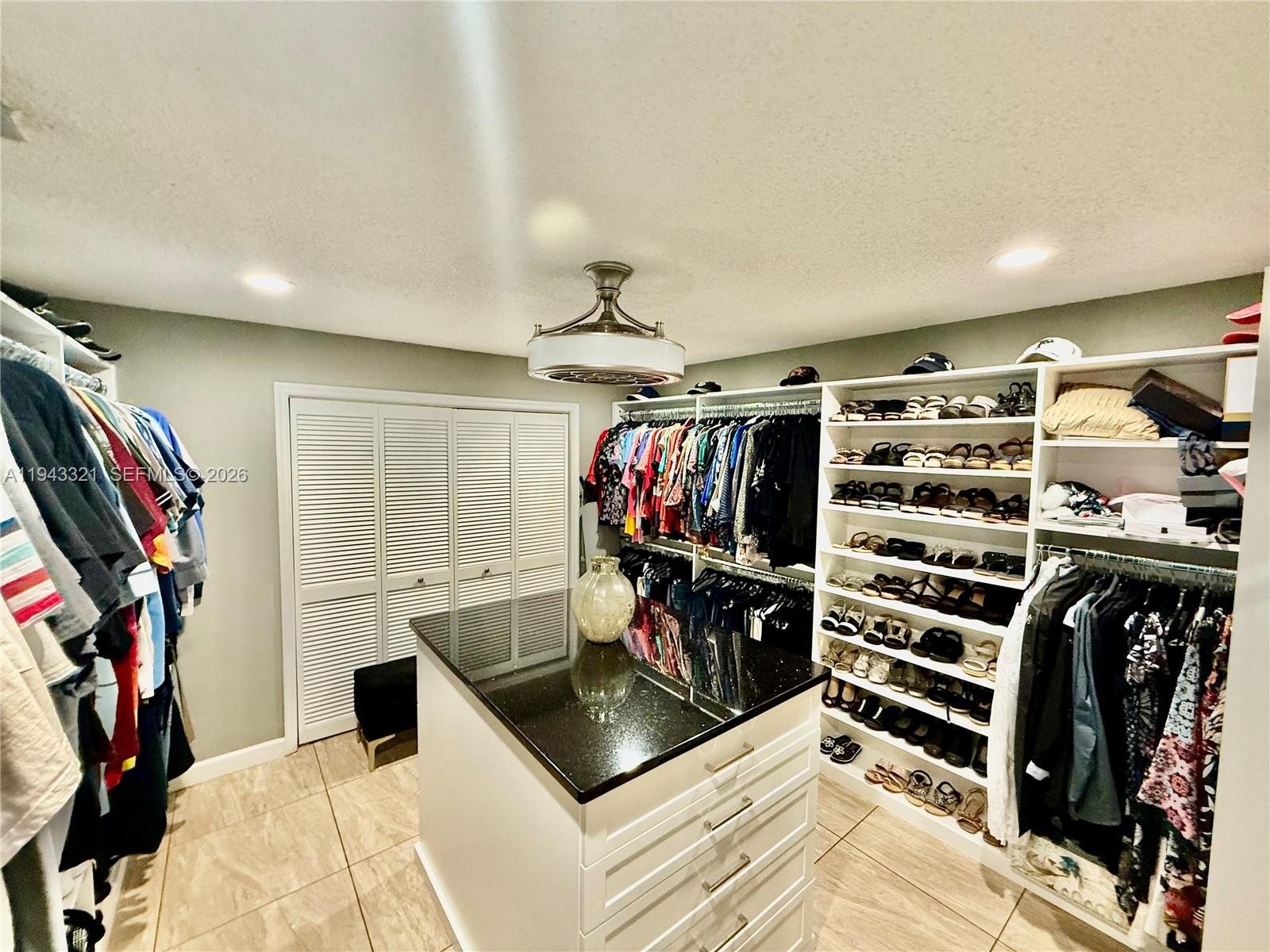 5921 SW 17th St Plantation, FL 33317