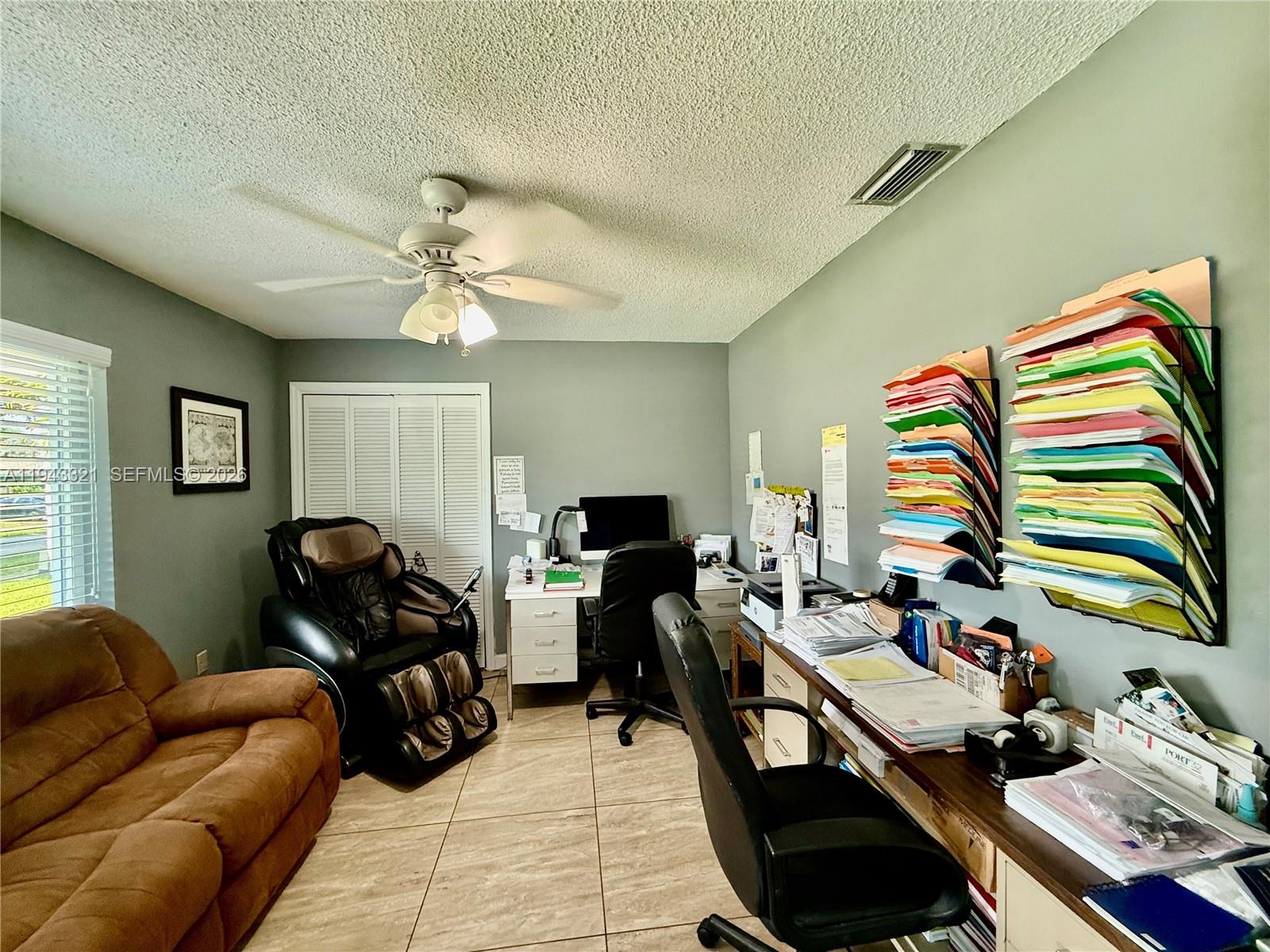 5921 SW 17th St Plantation, FL 33317