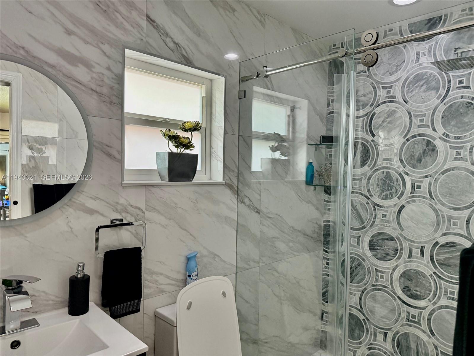 5921 SW 17th St Plantation, FL 33317