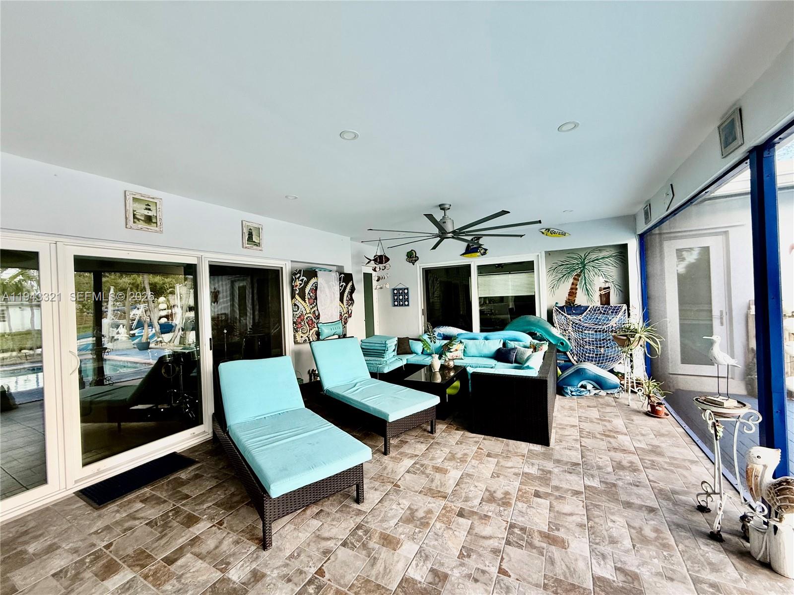 5921 SW 17th St Plantation, FL 33317