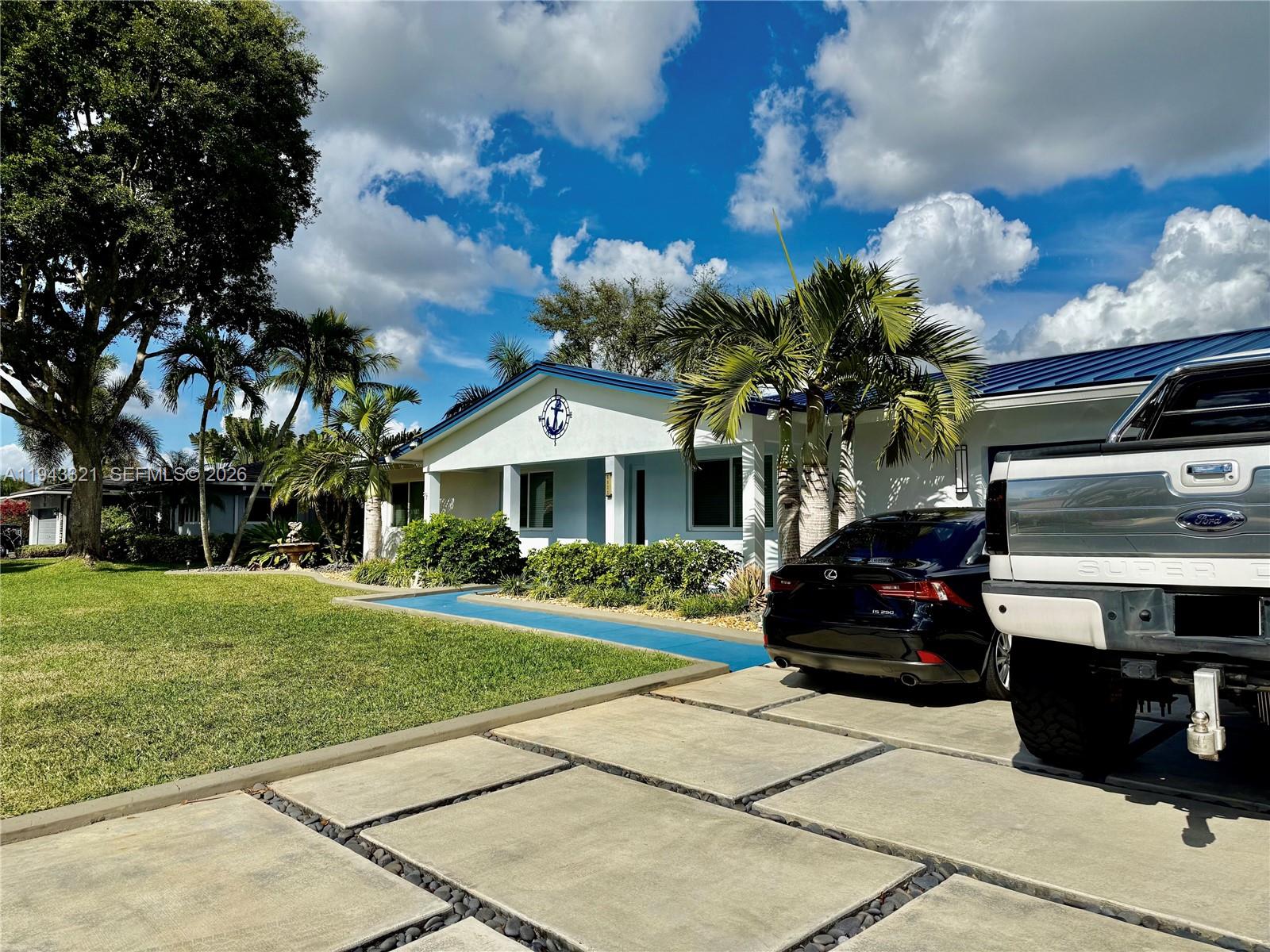 5921 SW 17th St Plantation, FL 33317